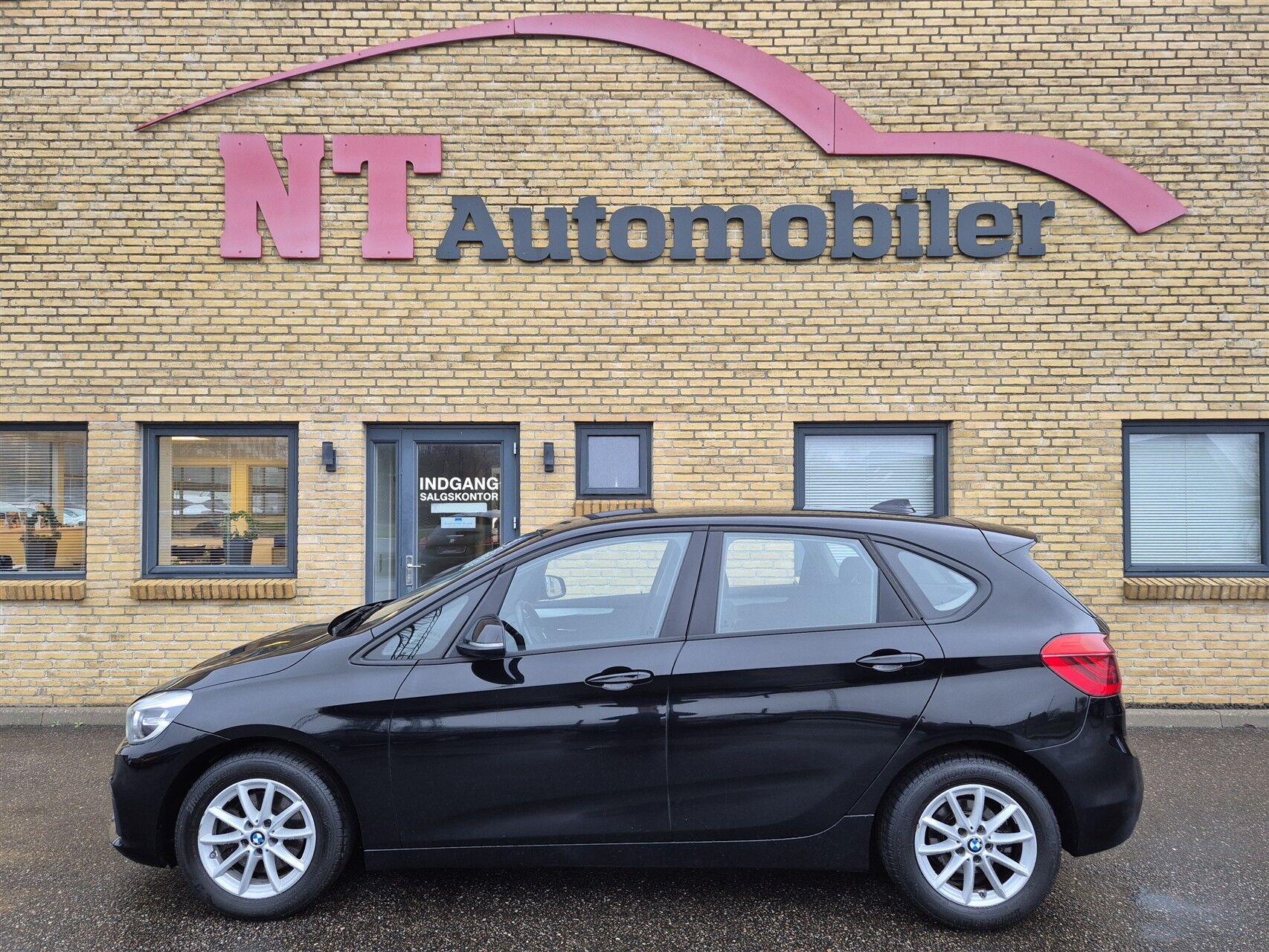 Billede af BMW 218i Active Tourer 1,5 Advantage Steptronic 136HK Stc 8g Aut.