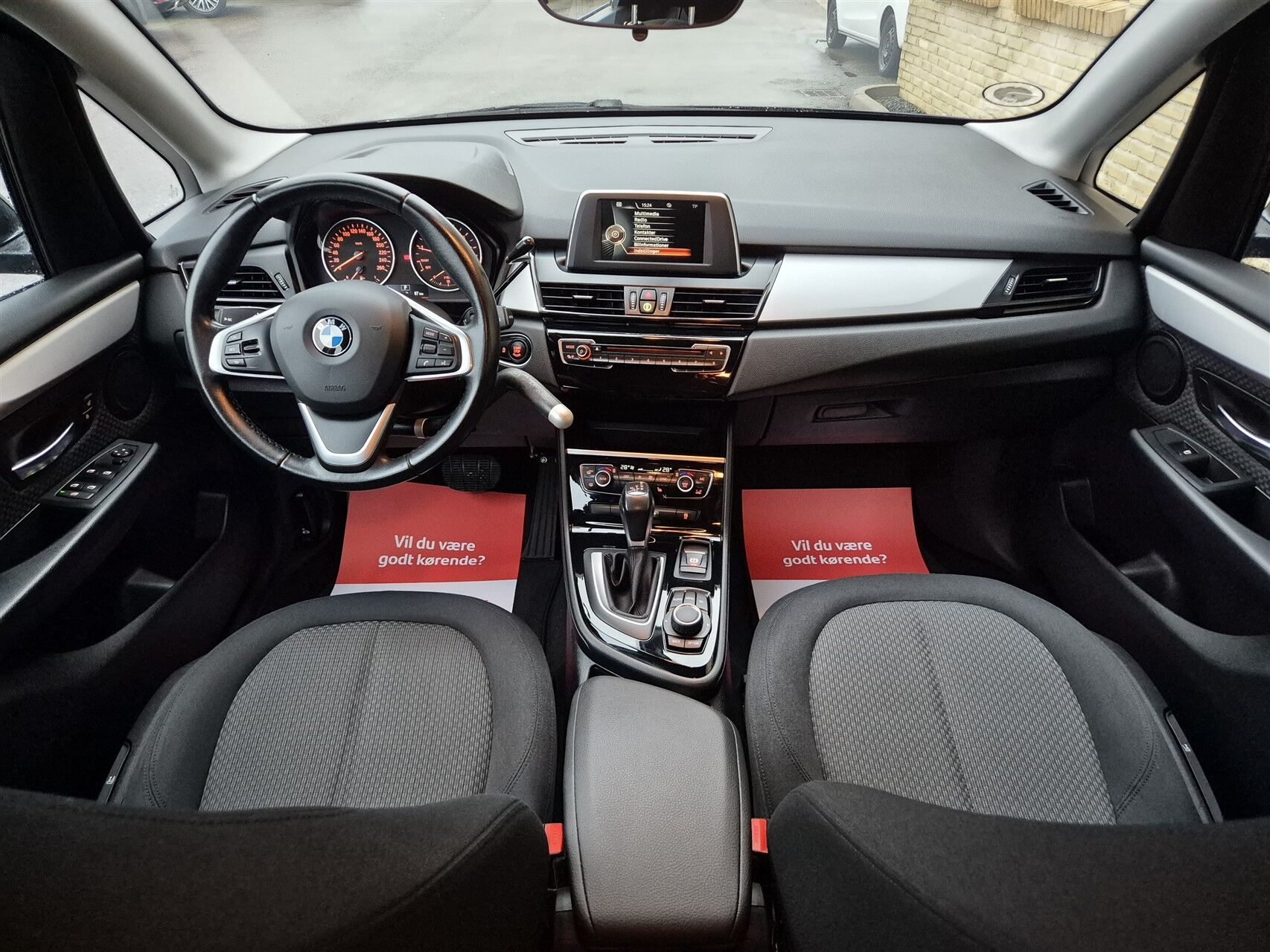 Billede af BMW 218i Active Tourer 1,5 Advantage Steptronic 136HK Stc 8g Aut.