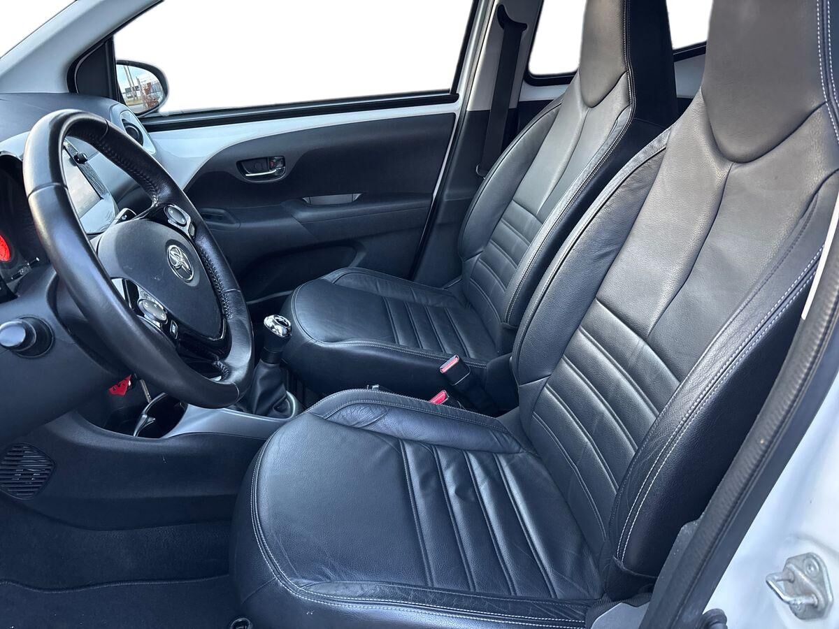 Billede af Toyota Aygo 1,0 VVT-I X-Pose 72HK 5d