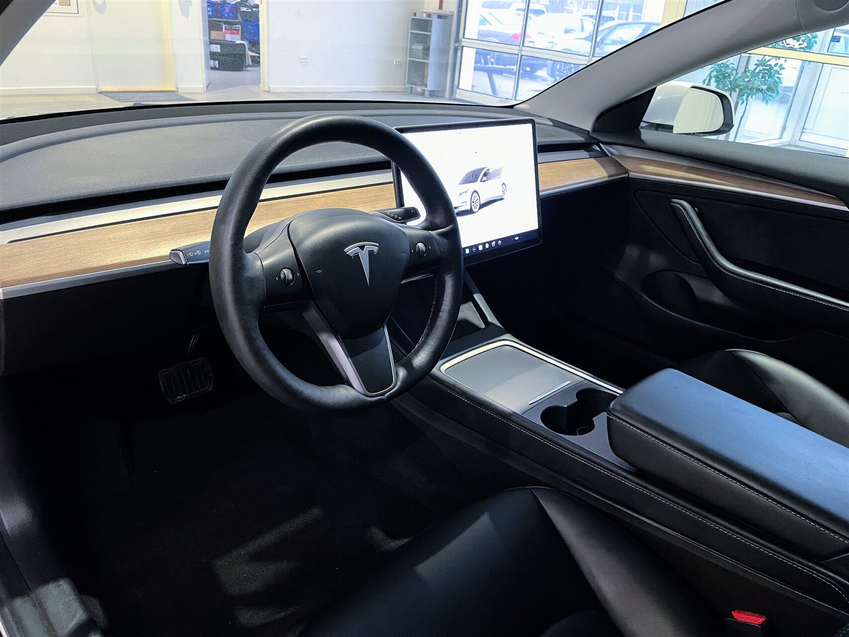 Billede af Tesla Model 3 EL Standard Range 283HK Aut.