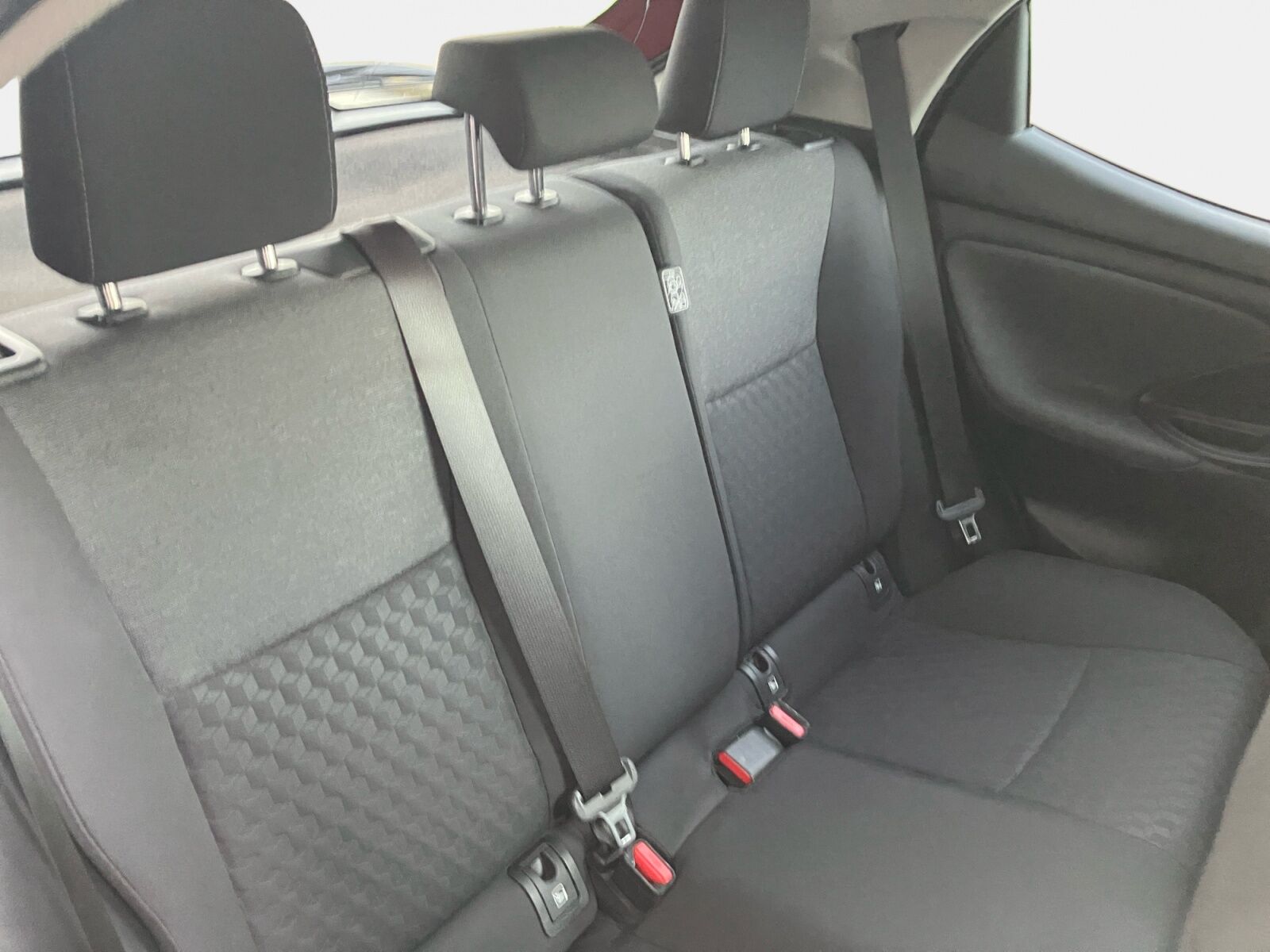 Billede af Toyota Yaris 1,5 Hybrid Active Technology Plus Design 116HK 5d Trinl. Gear