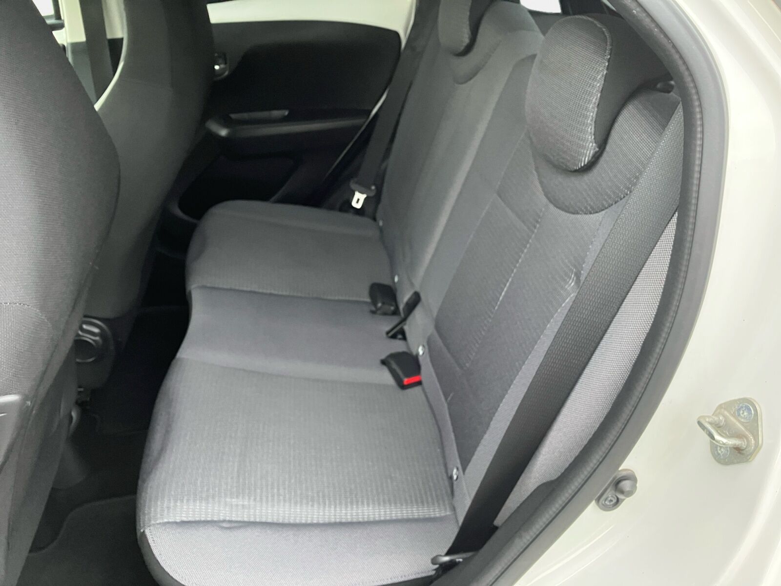 Billede af Toyota Aygo 1,0 VVT-I X-Press Safety Sense X-Shift 72HK 5d Aut.