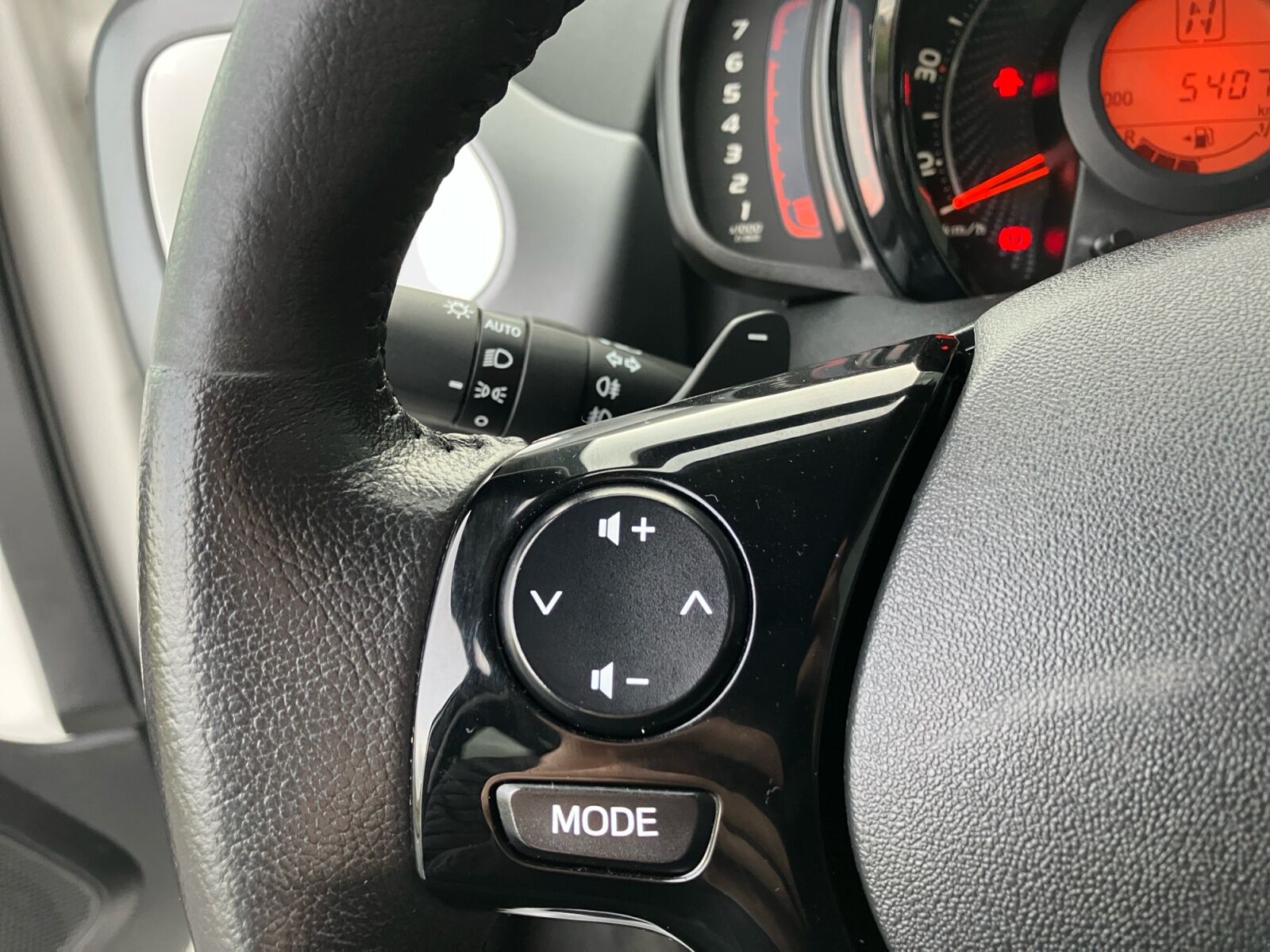 Billede af Toyota Aygo 1,0 VVT-I X-Press Safety Sense X-Shift 72HK 5d Aut.