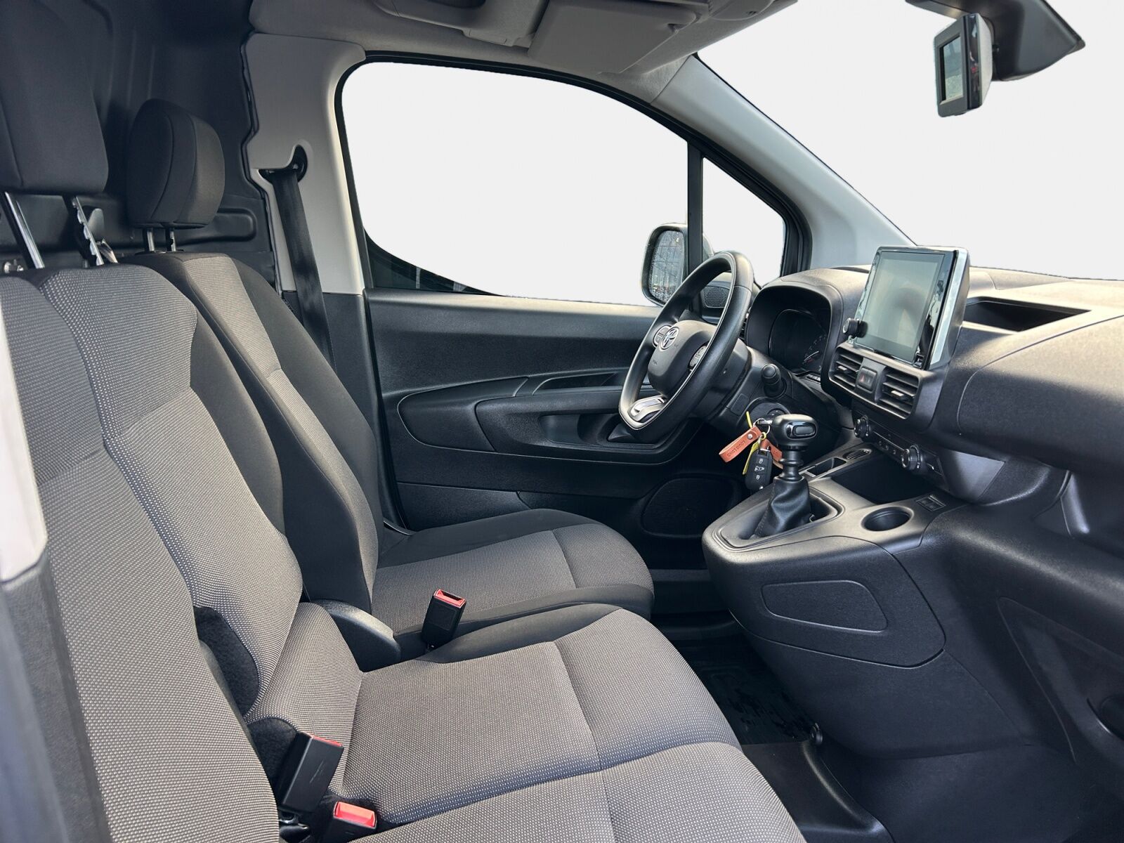 Billede af Toyota Proace City Medium 1,5 D Comfort Smart Active Vision Dobbelt Bagdør 102HK Van