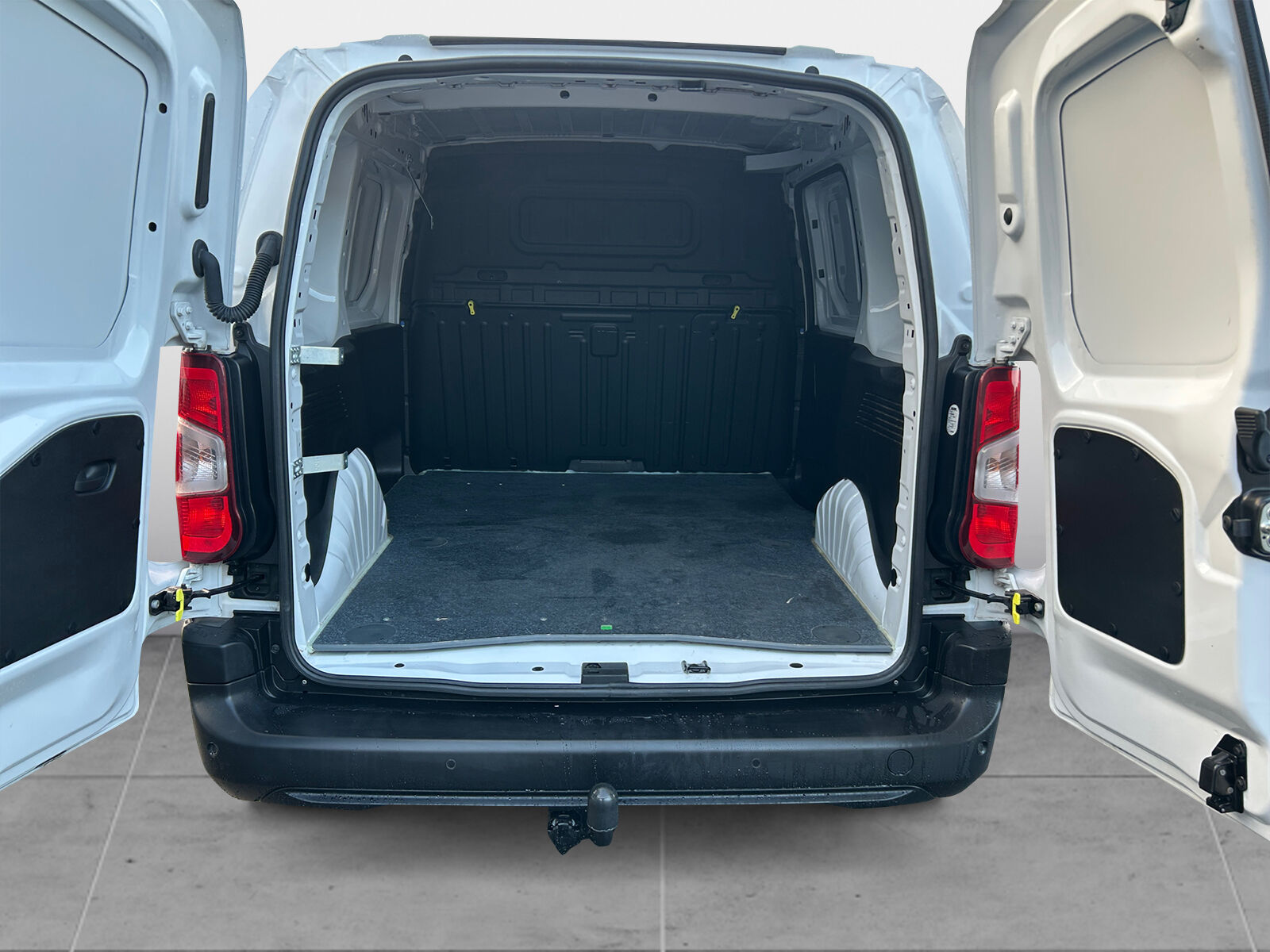 Billede af Toyota Proace City Medium 1,5 D Comfort Smart Active Vision Dobbelt Bagdør 102HK Van