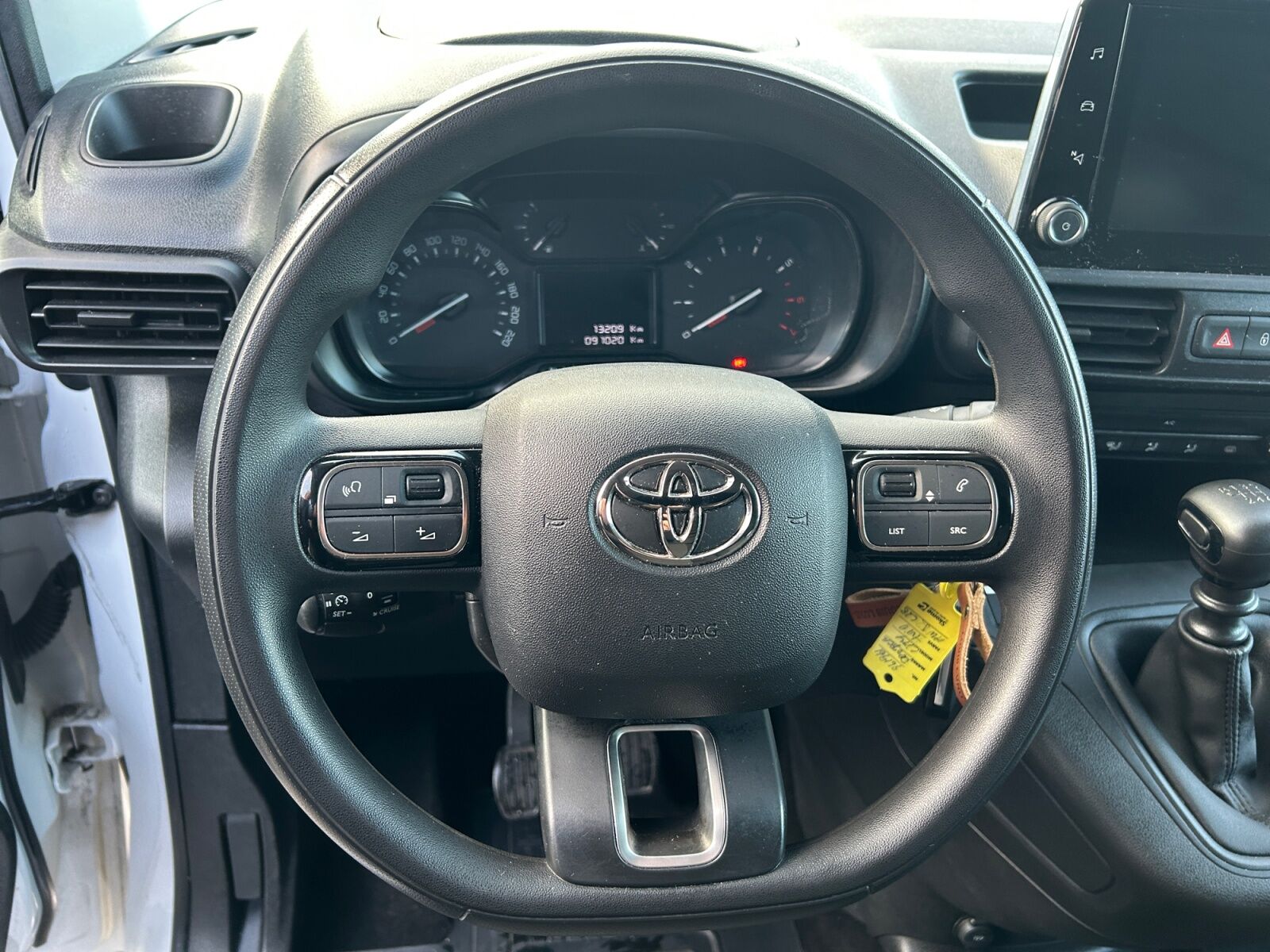 Billede af Toyota Proace City Medium 1,5 D Comfort Smart Active Vision Dobbelt Bagdør 102HK Van