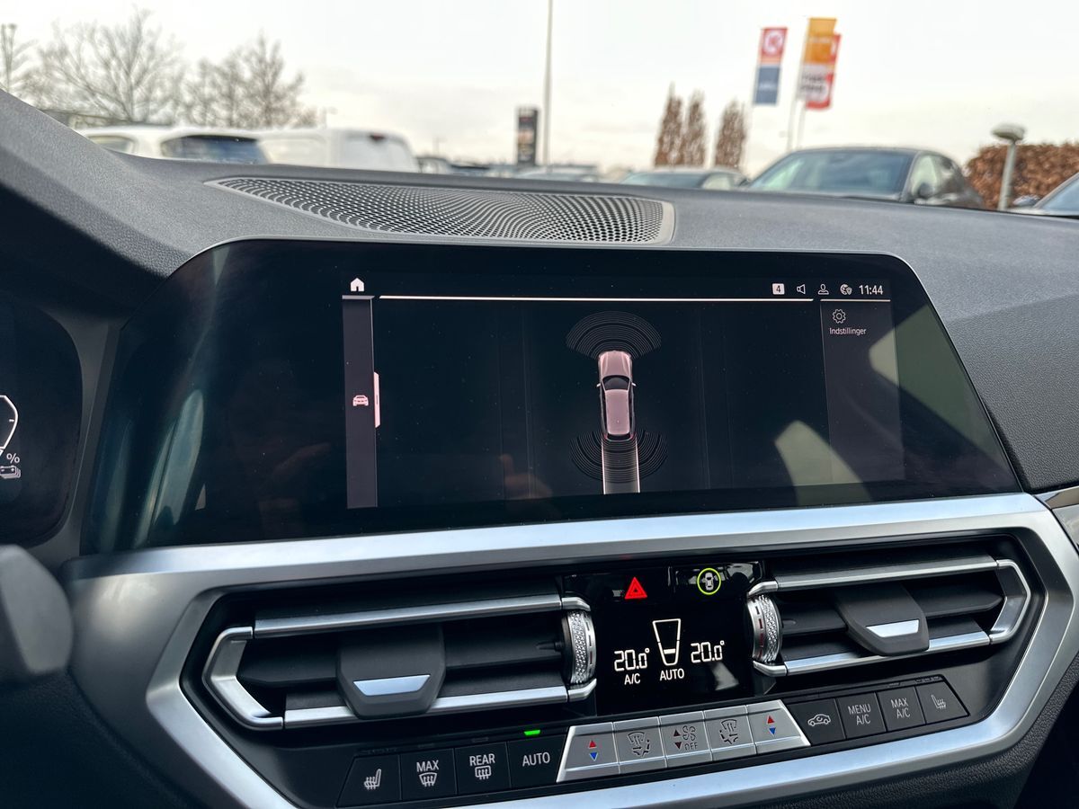 Billede af BMW 330e Touring 2,0 Plugin-hybrid Sport Line Steptronic 292HK Stc 8g Aut.