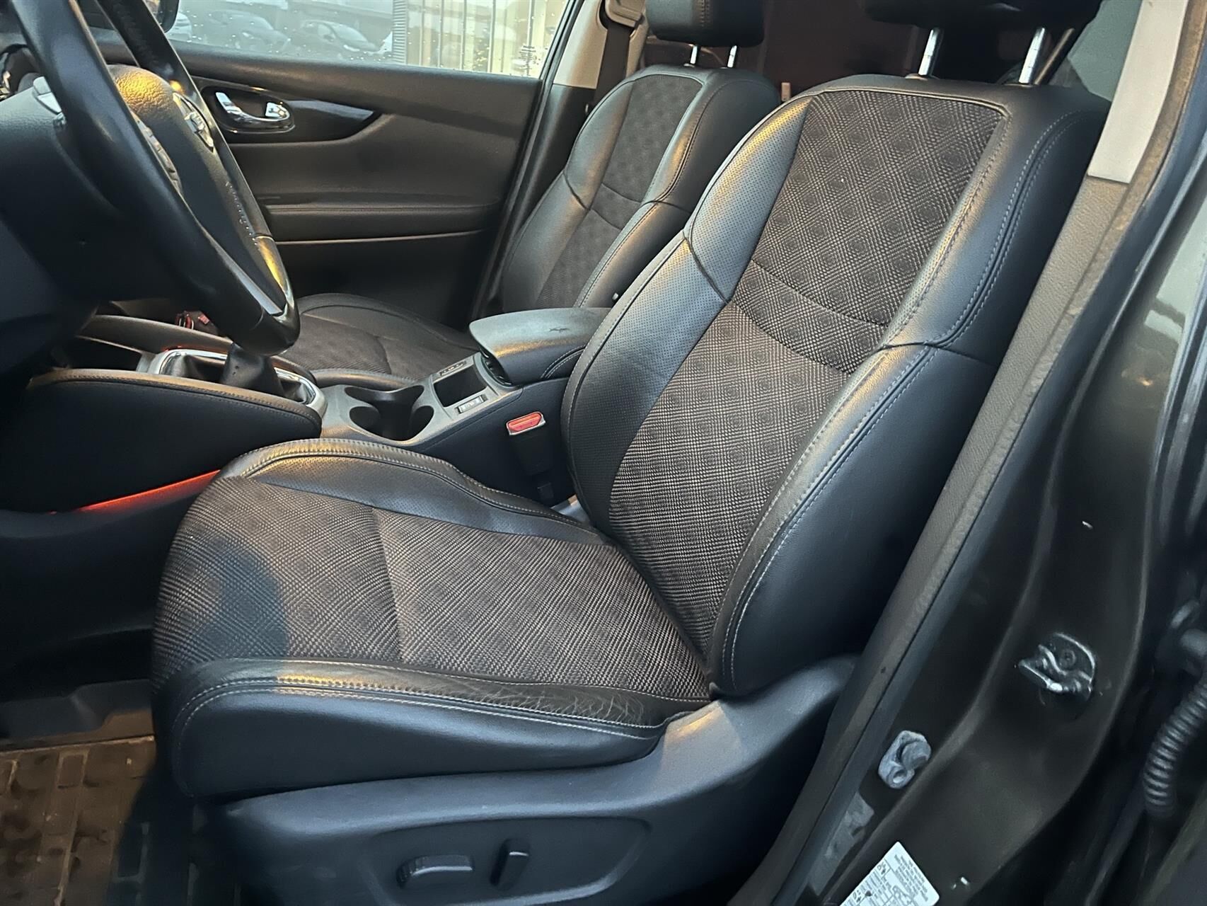 Billede af Nissan Qashqai 1,6 DCi Tekna 4x2 130HK Van 6g