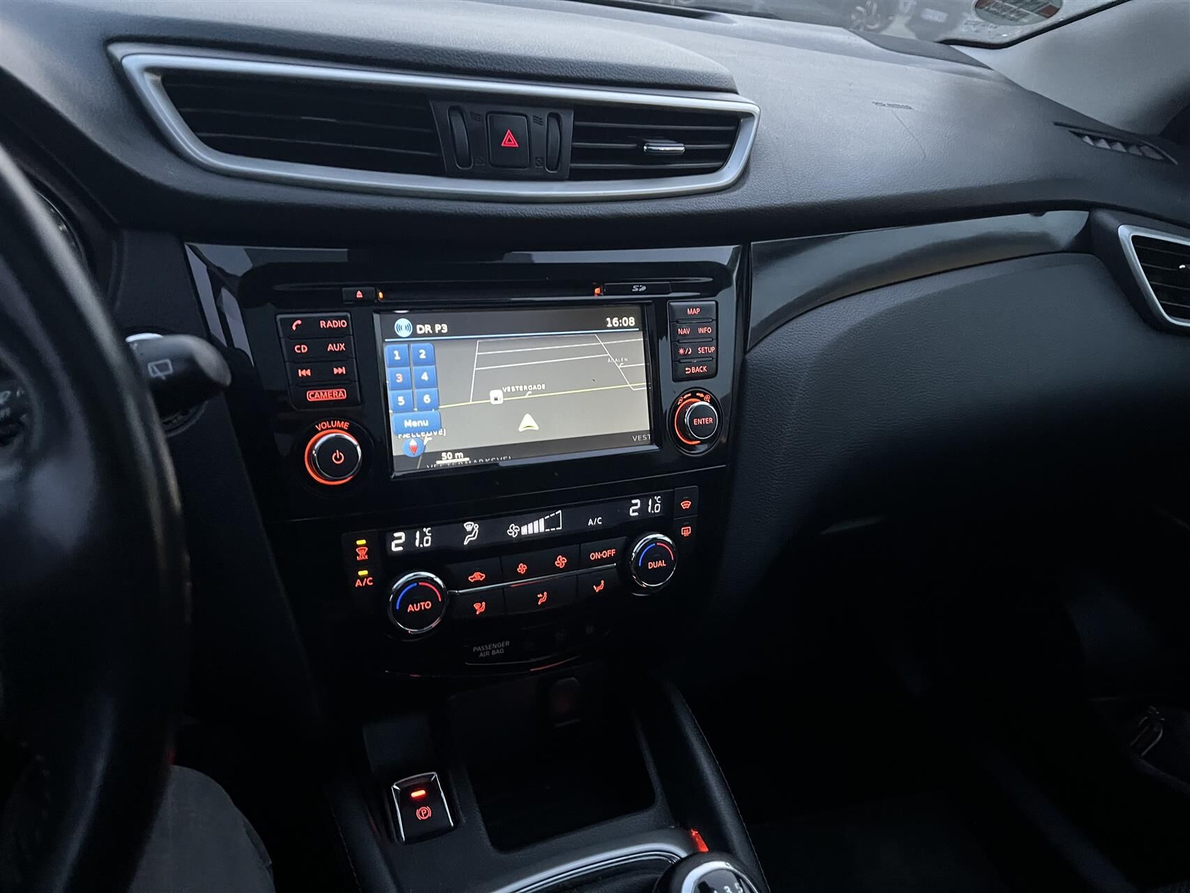 Billede af Nissan Qashqai 1,6 DCi Tekna 4x2 130HK Van 6g