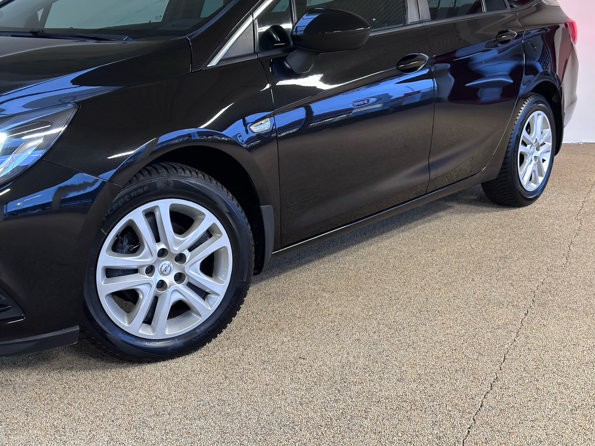 Billede af Opel Astra Sports Tourer 1,0 Turbo ECOTEC Excite 105HK Stc