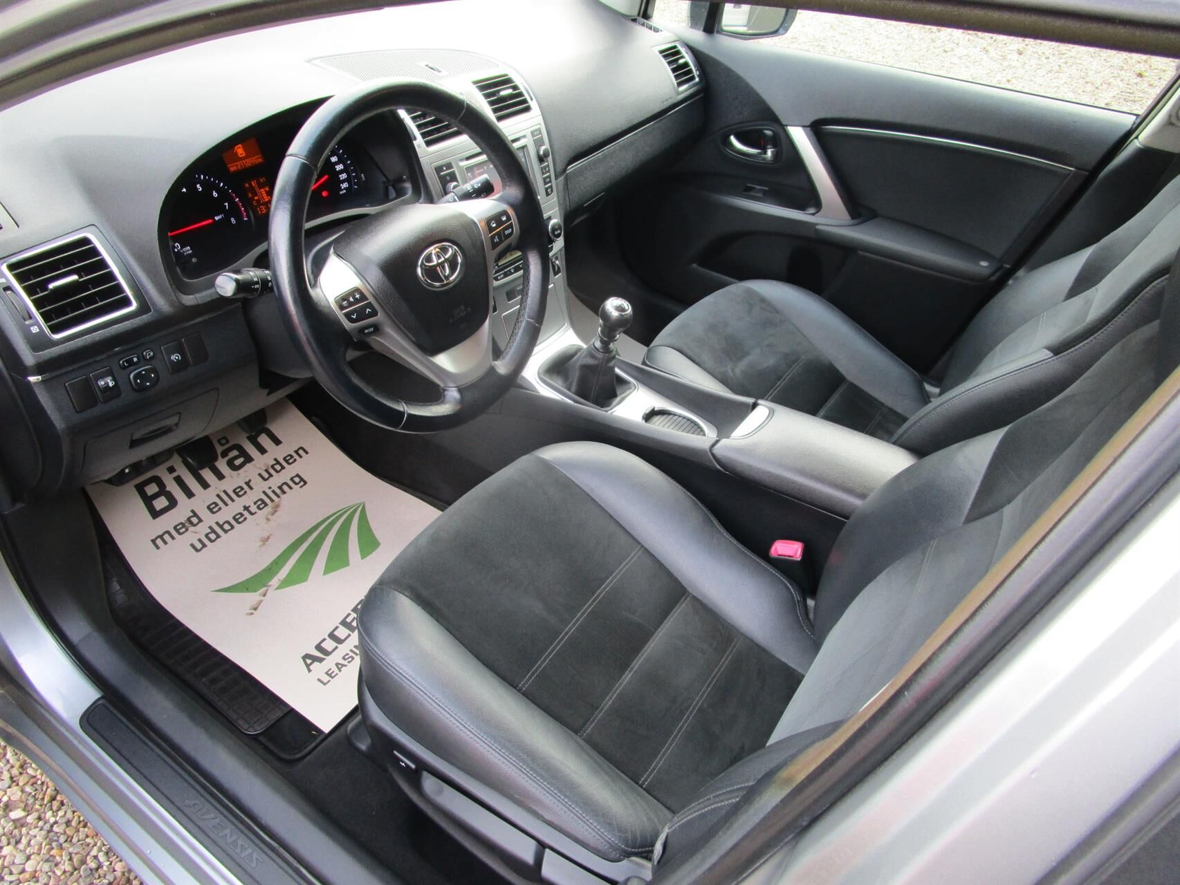 Billede af Toyota Avensis Touring Sports 1,8 VVT-I T2 Premium 147HK Stc 6g