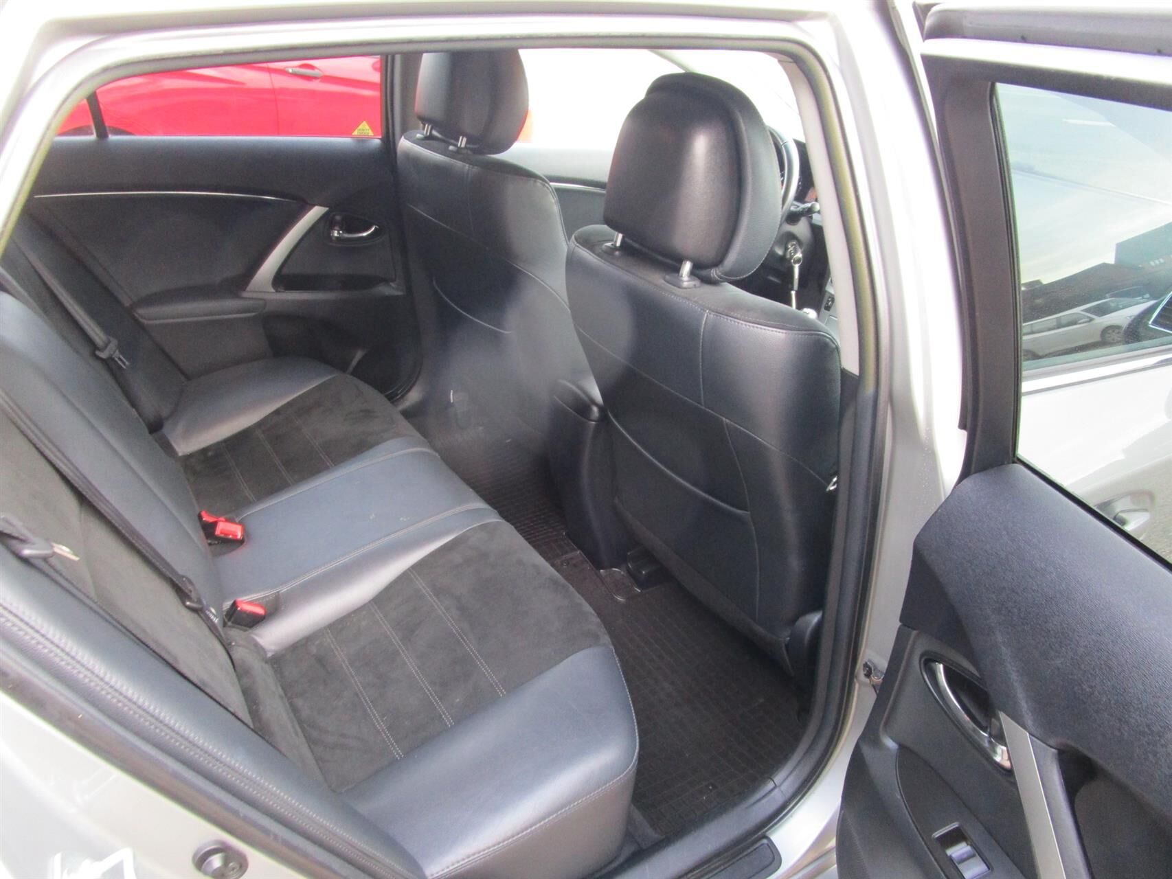 Billede af Toyota Avensis Touring Sports 1,8 VVT-I T2 Premium 147HK Stc 6g