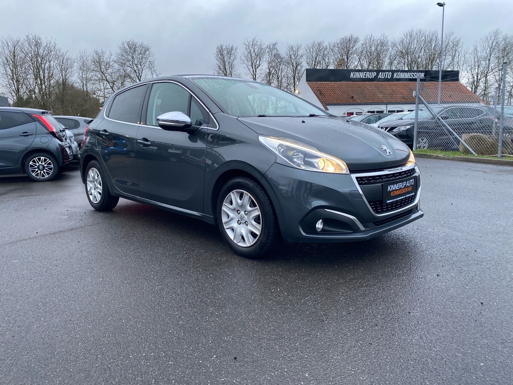 Billede af Peugeot 208 1,6 BlueHDi Desire Sky 100HK 5d