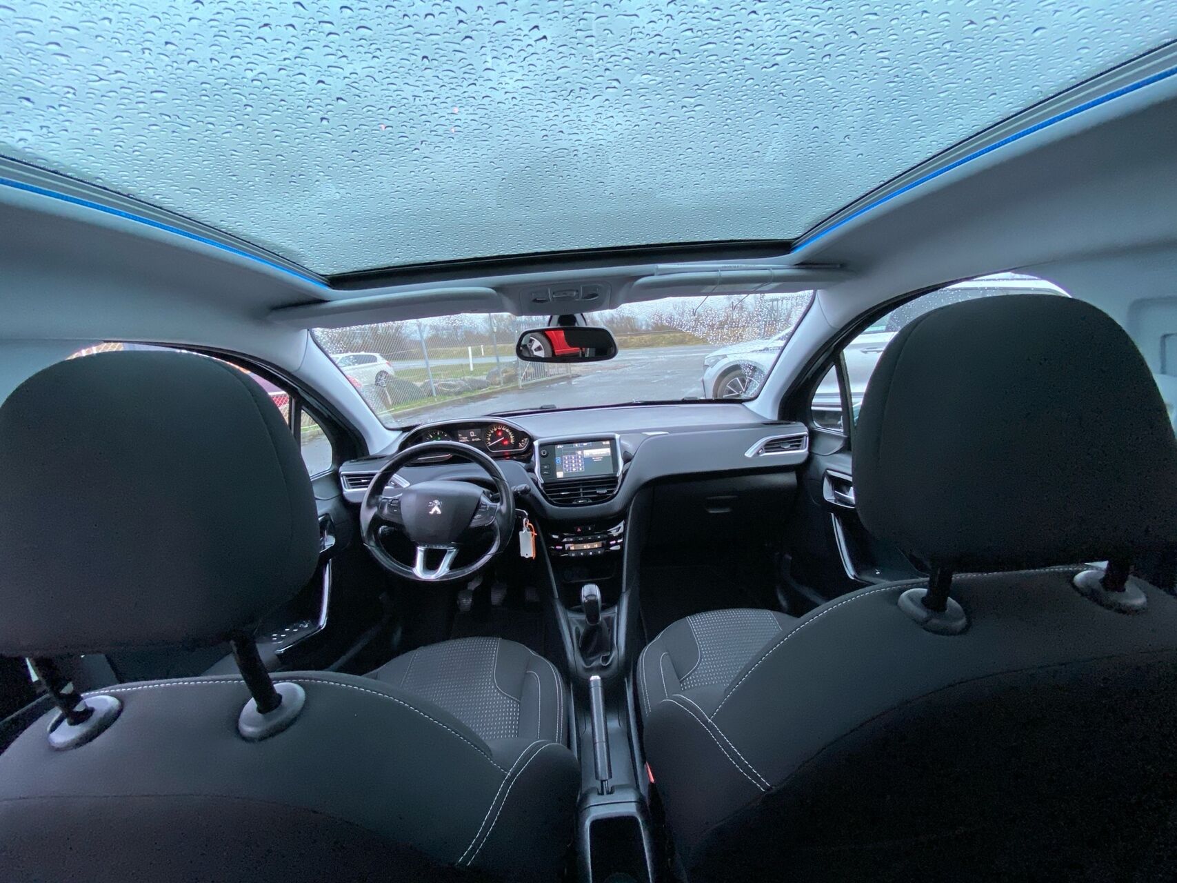 Billede af Peugeot 208 1,6 BlueHDi Desire Sky 100HK 5d