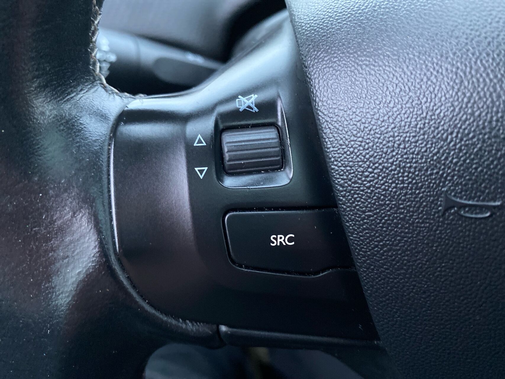 Billede af Peugeot 208 1,6 BlueHDi Desire Sky 100HK 5d