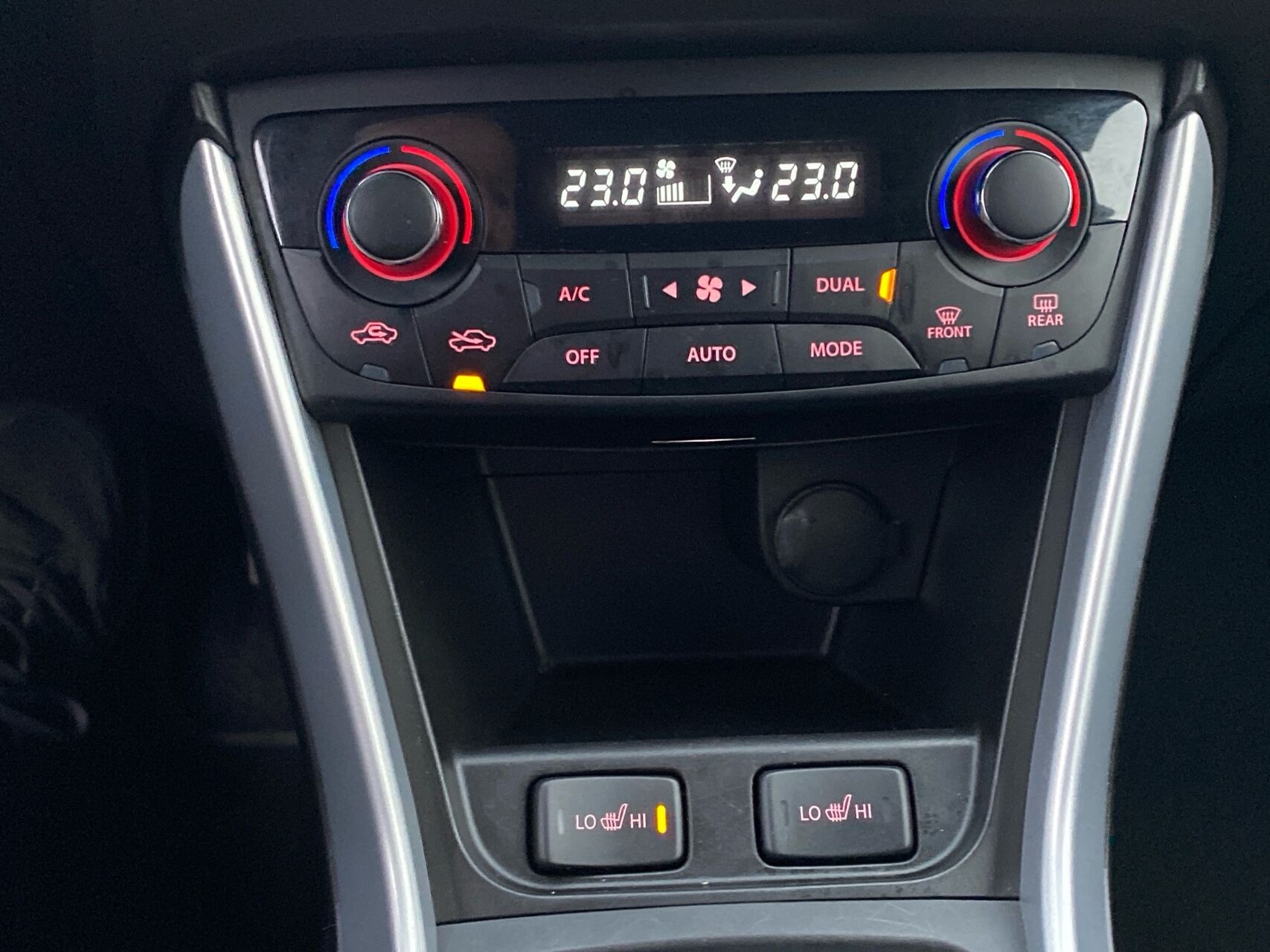 Billede af Suzuki S-Cross 1,0 Boosterjet Active 112HK 5d