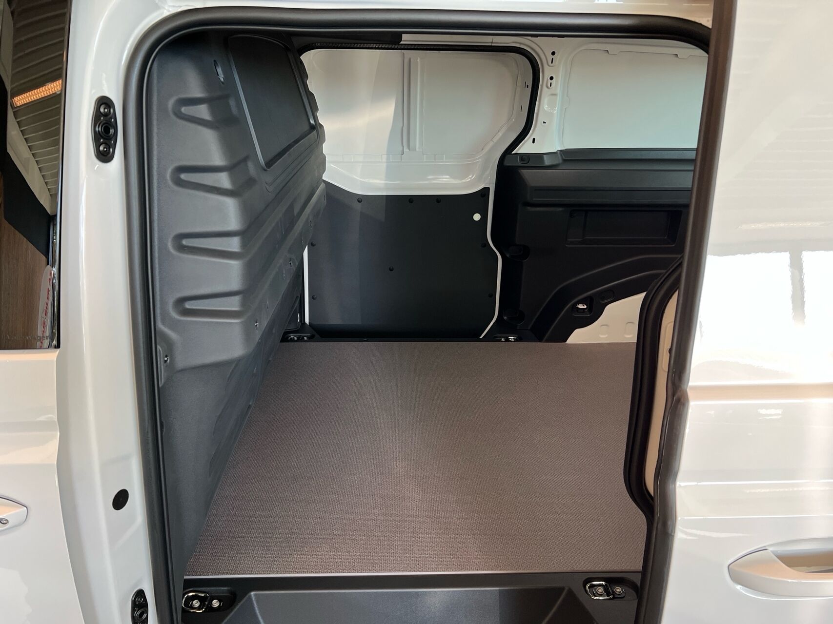 Billede af VW ID.Buzz Cargo EL Pro+ 286HK Van Aut.