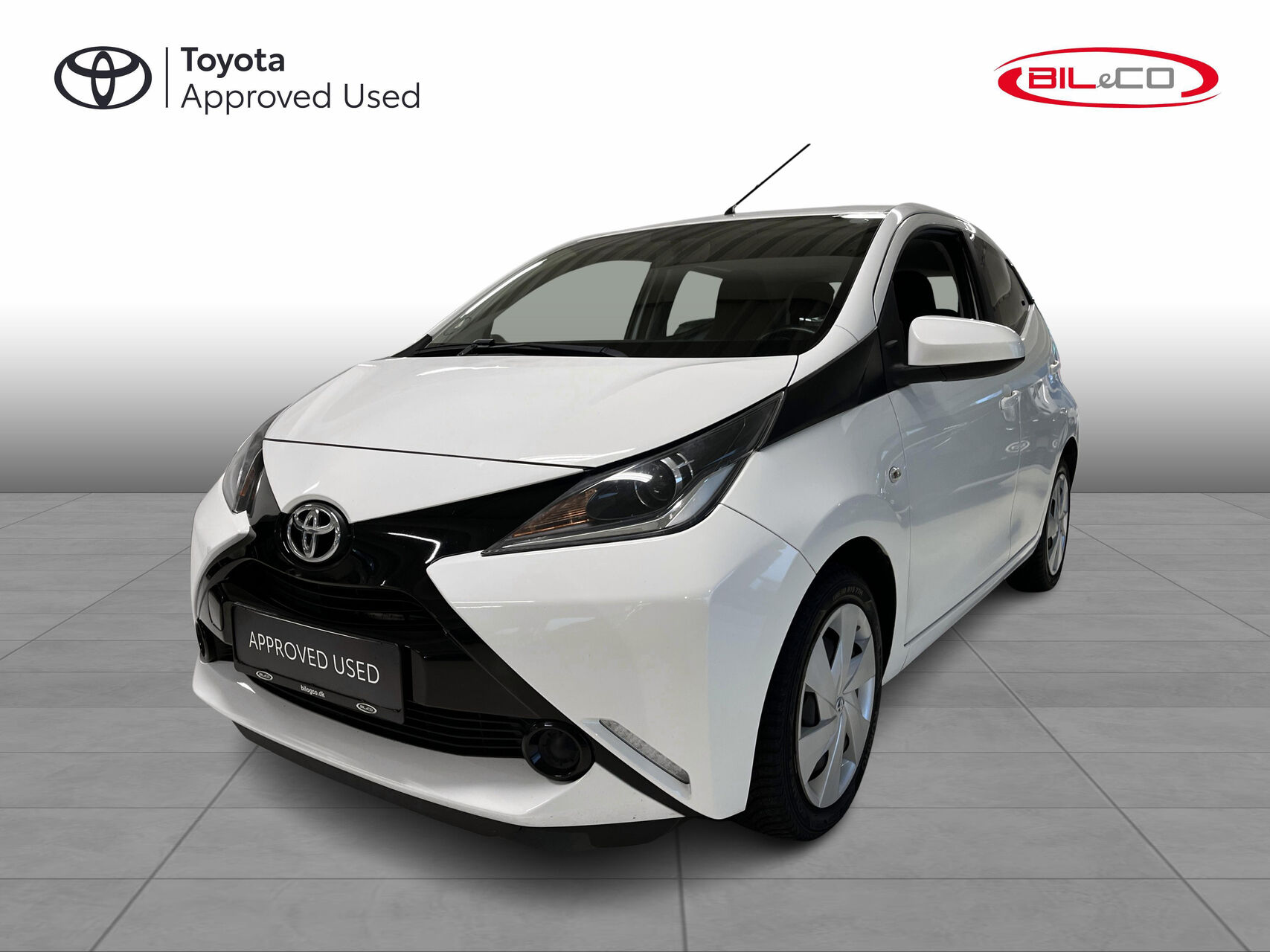 Billede af Toyota Aygo 1,0 VVT-I X-Play + X-Touch 69HK 5d
