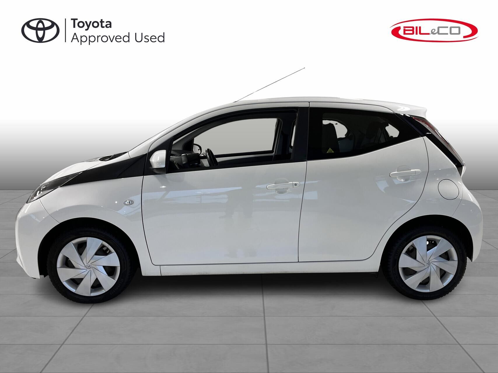 Billede af Toyota Aygo 1,0 VVT-I X-Play + X-Touch 69HK 5d