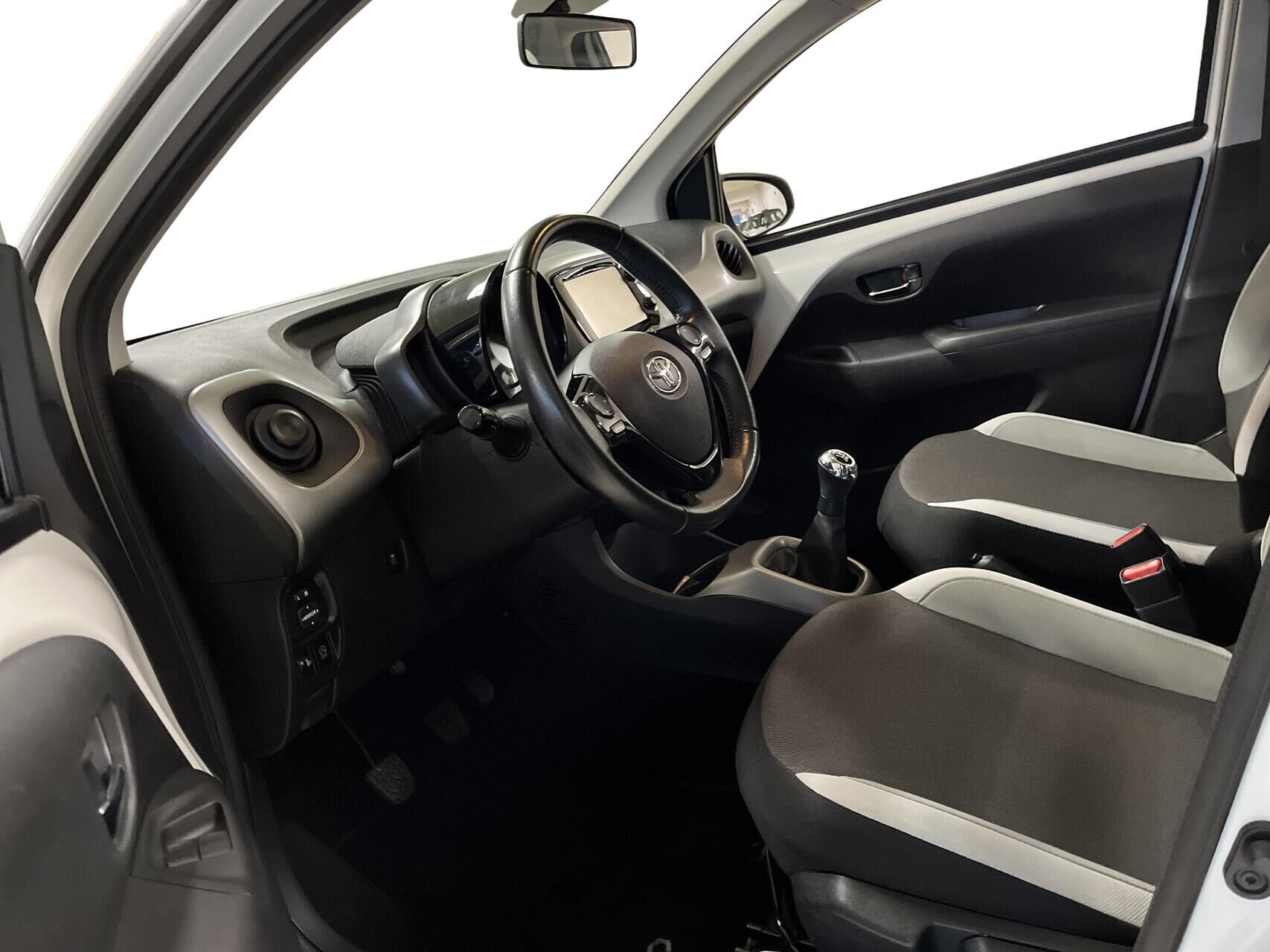 Billede af Toyota Aygo 1,0 VVT-I X-Play + X-Touch 69HK 5d