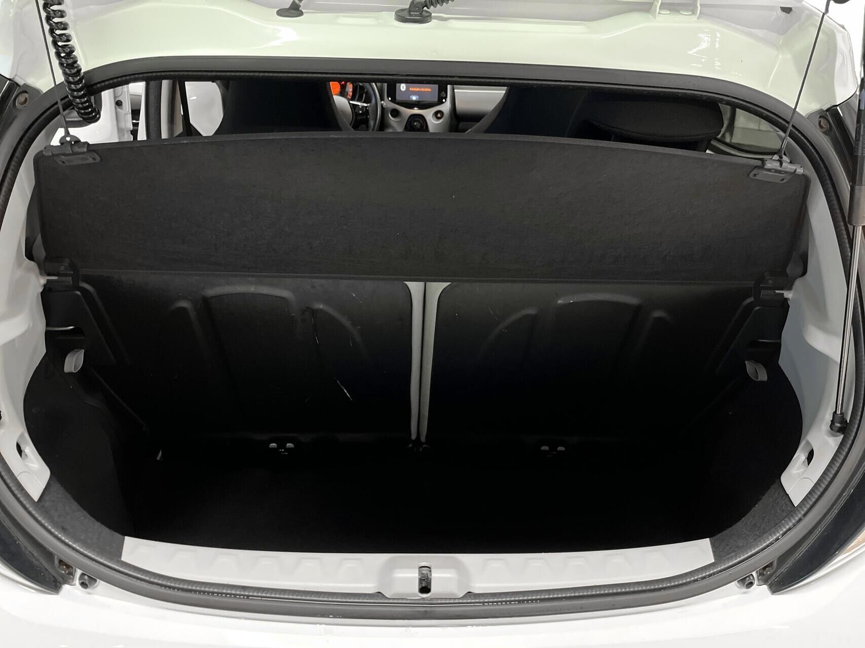 Billede af Toyota Aygo 1,0 VVT-I X-Play + X-Touch 69HK 5d