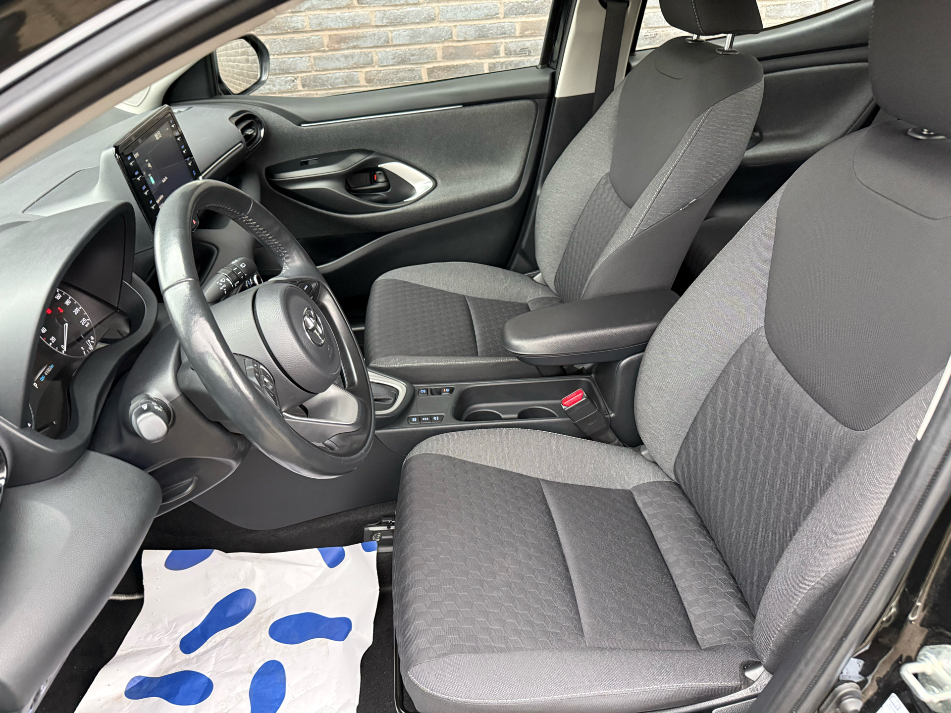 Billede af Toyota Yaris 1,5 Hybrid Active Technology Plus 116HK 5d Trinl. Gear