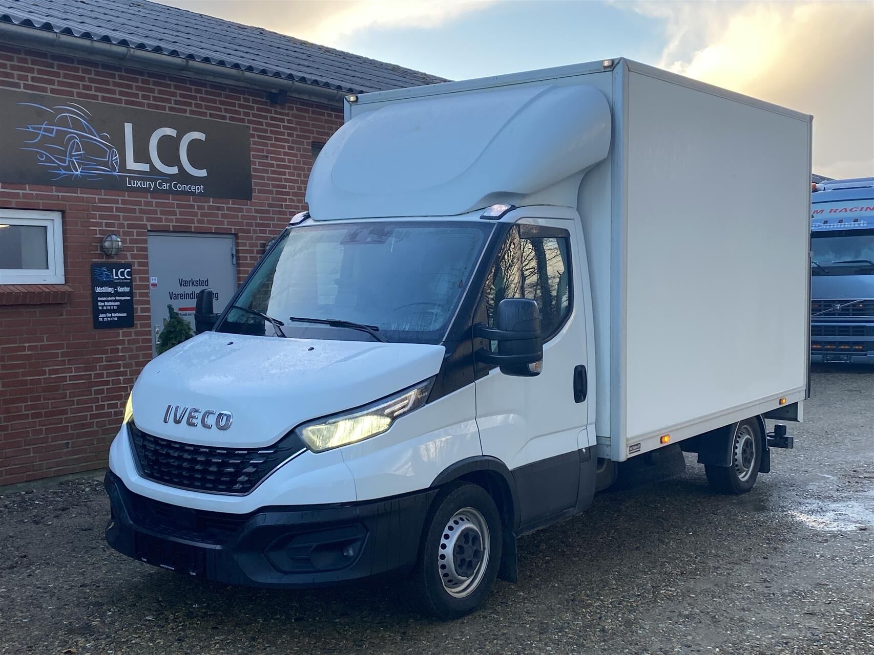 Billede af Iveco Daily 35C16 4100mm 2,3 D 156HK Ladv./Chas. 8g Aut.