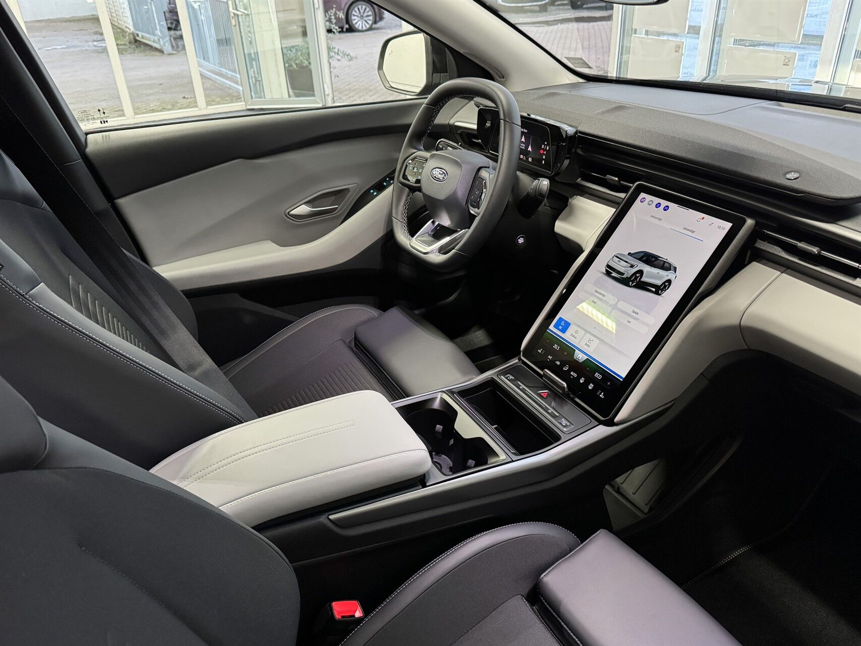 Billede af Ford Explorer EL UR Select AWD 340HK 5d Aut.