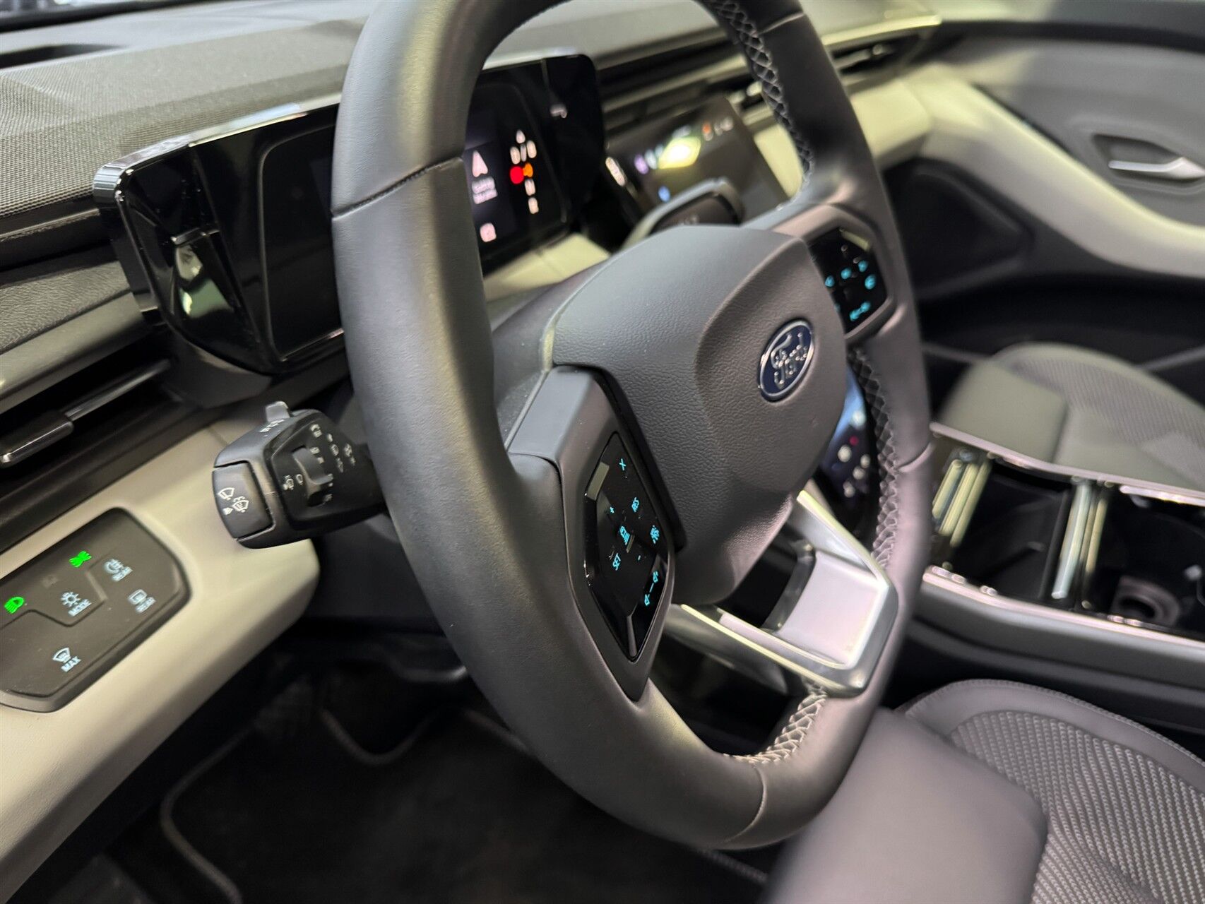 Billede af Ford Explorer EL UR Select RWD 286HK 5d Aut.