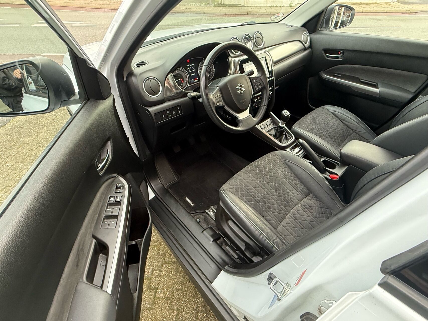 Billede af Suzuki Vitara 1,4 Boosterjet  Mild hybrid Adventure 129HK 5d 6g