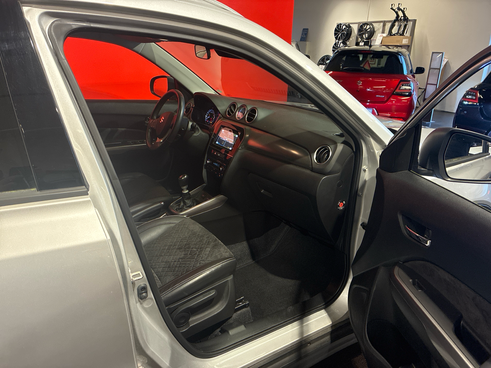 Billede af Suzuki Vitara 1,4 Boosterjet  Mild hybrid Adventure 129HK 5d 6g