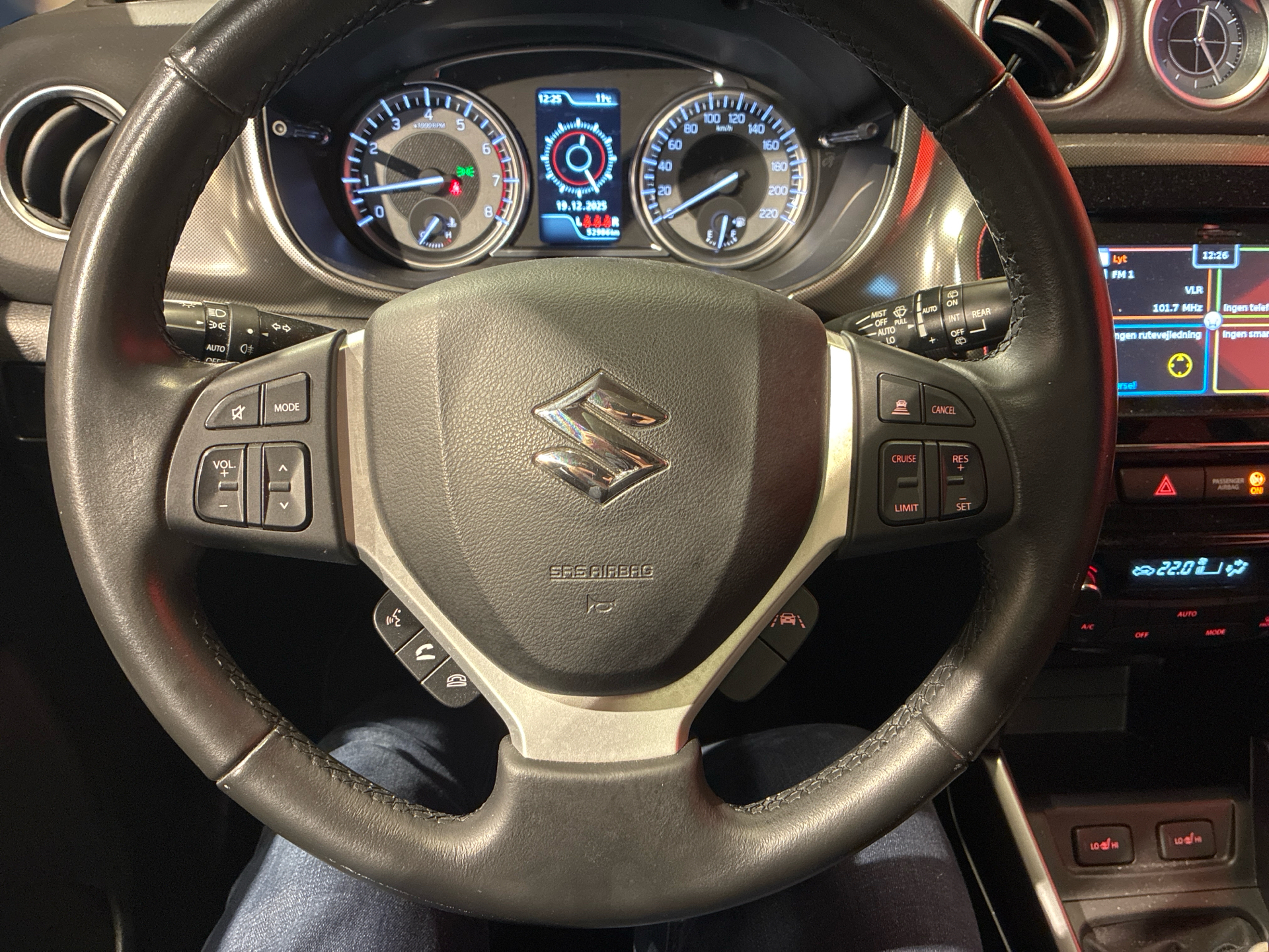 Billede af Suzuki Vitara 1,4 Boosterjet  Mild hybrid Adventure 129HK 5d 6g