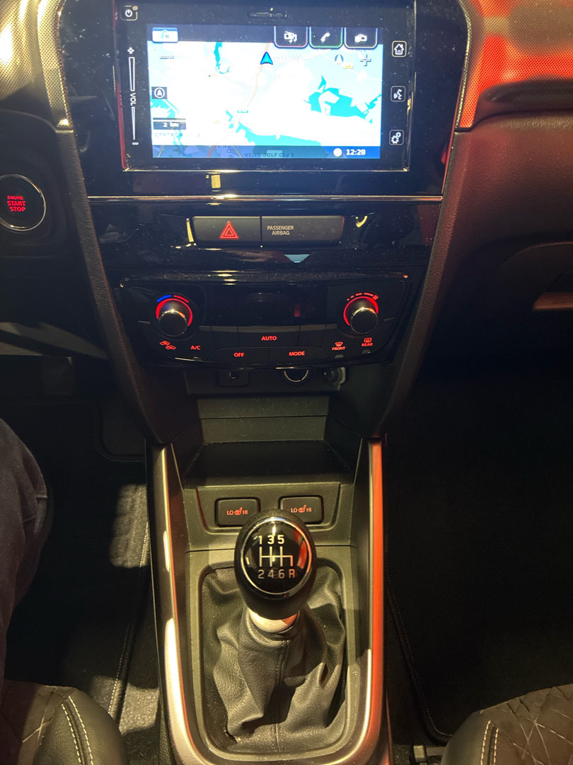 Billede af Suzuki Vitara 1,4 Boosterjet  Mild hybrid Adventure 129HK 5d 6g