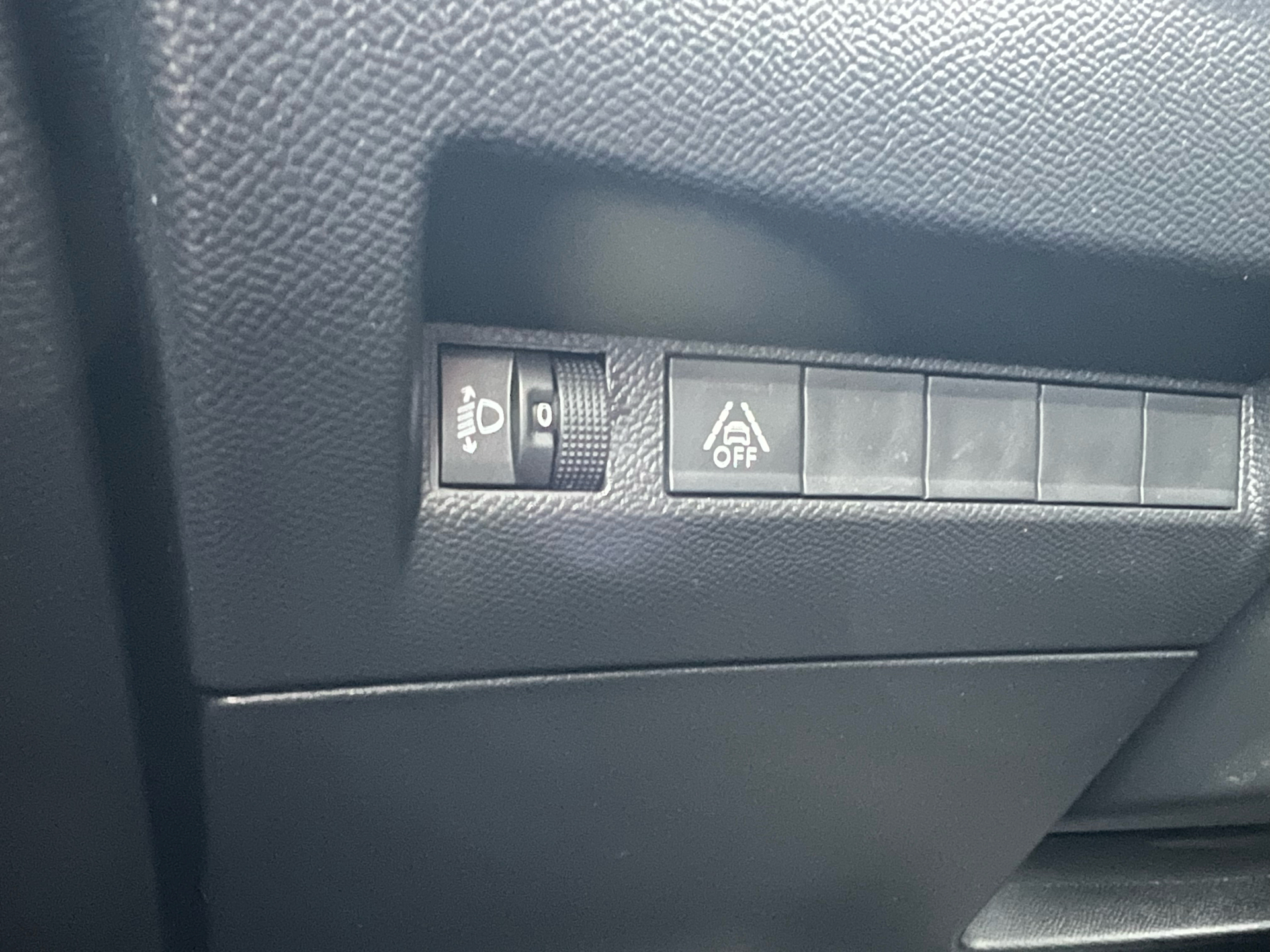 Billede af Peugeot 208 1,2 PureTech Active Limited 75HK 5d