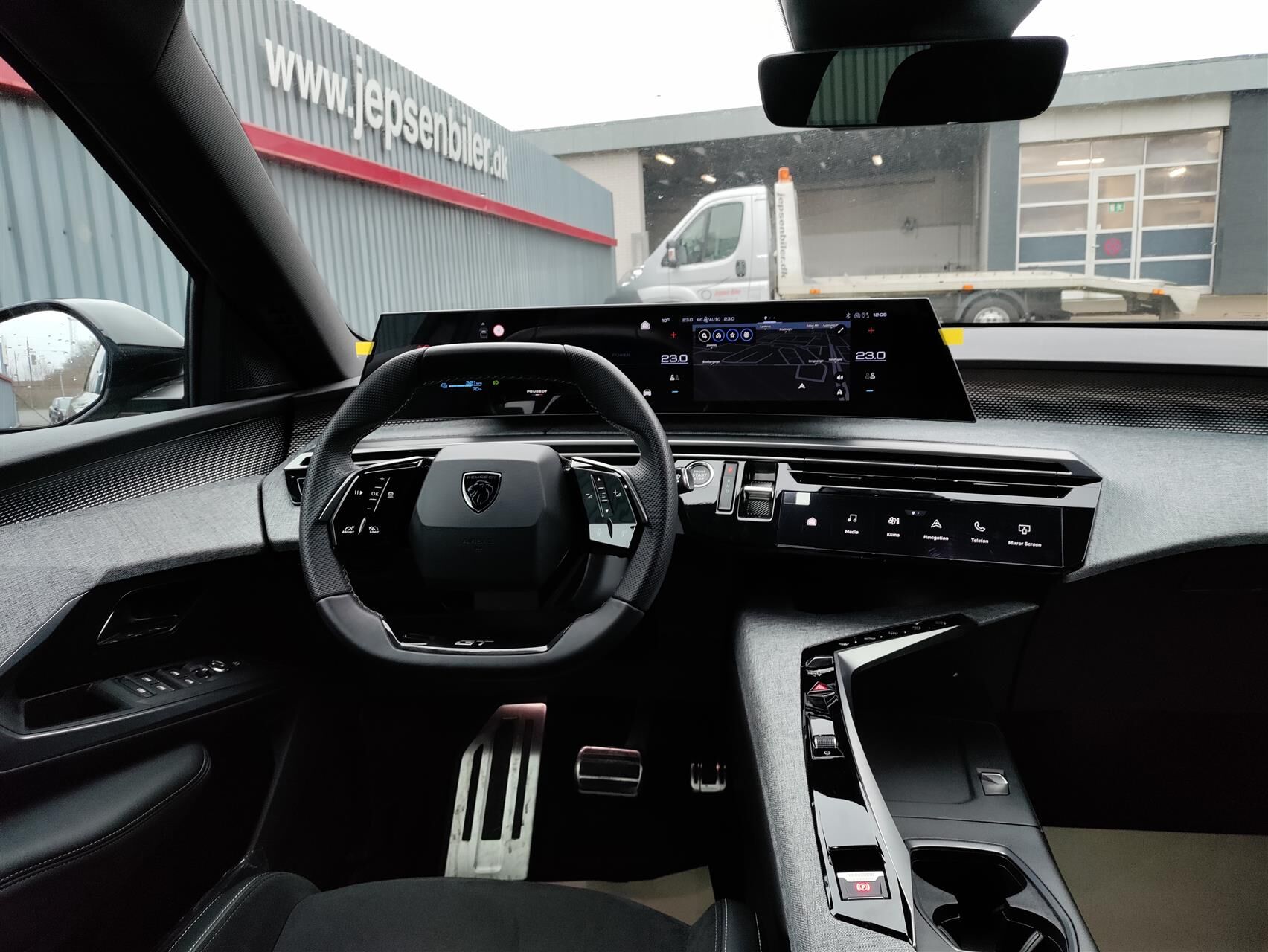 Billede af Peugeot e-3008 EL GT 210HK 5d Aut.