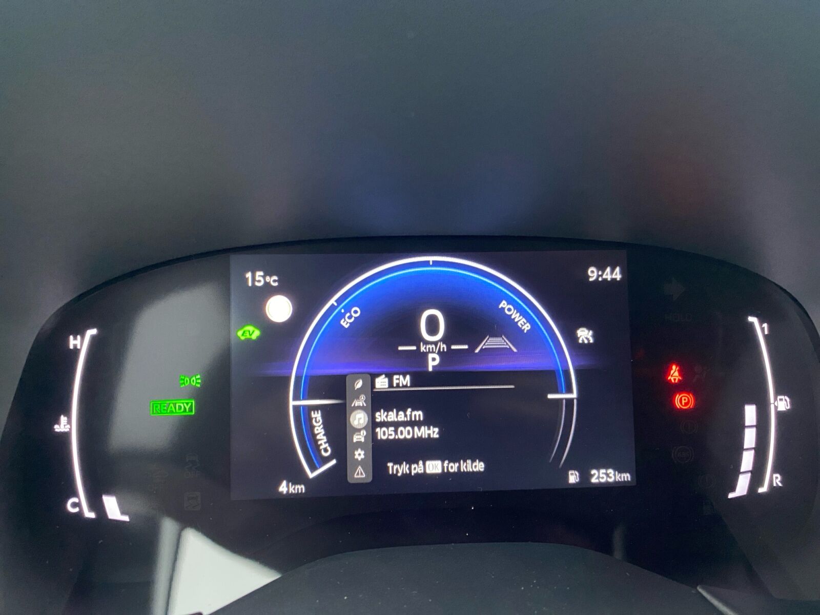 Billede af Toyota Aygo X 1,5 Hybrid Play Comfort CVT 116HK 5d Aut.