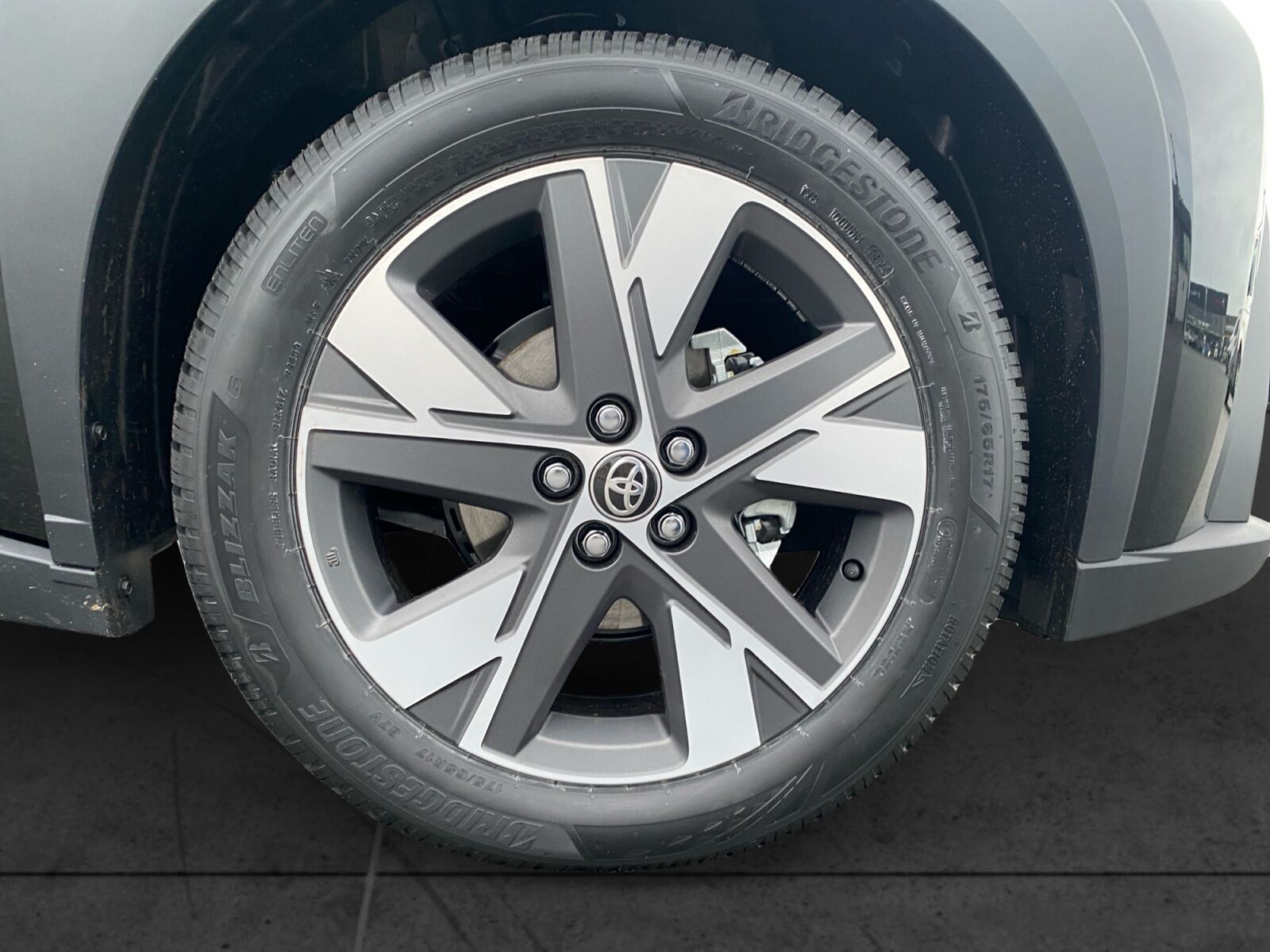 Billede af Toyota Aygo X 1,5 Hybrid Play Comfort CVT 116HK 5d Aut.