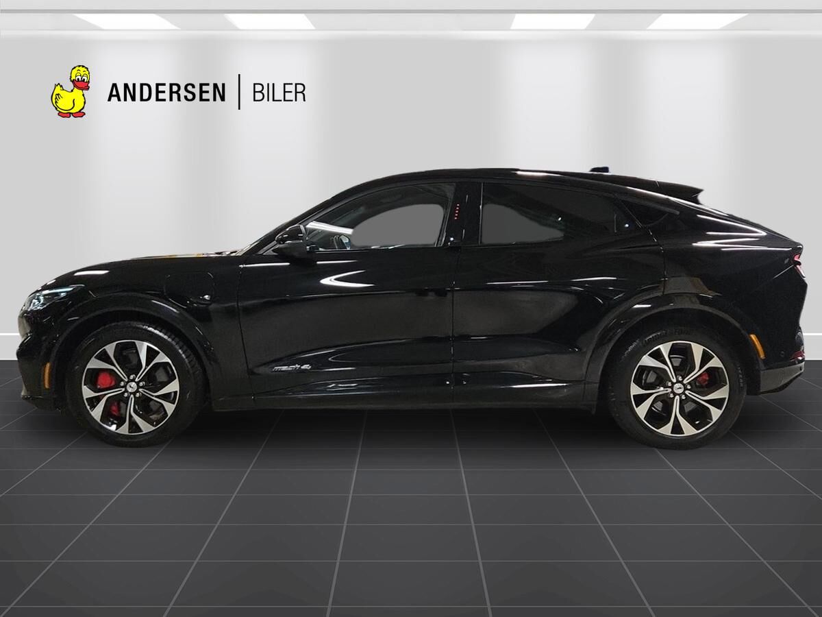 Billede af Ford Mustang Mach-E EL UR AWD 351HK 5d Aut.