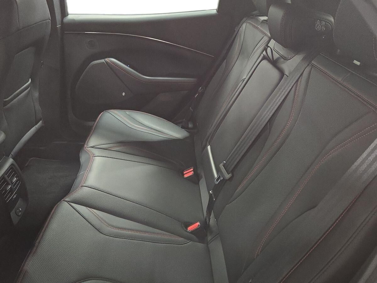 Billede af Ford Mustang Mach-E EL UR AWD 351HK 5d Aut.