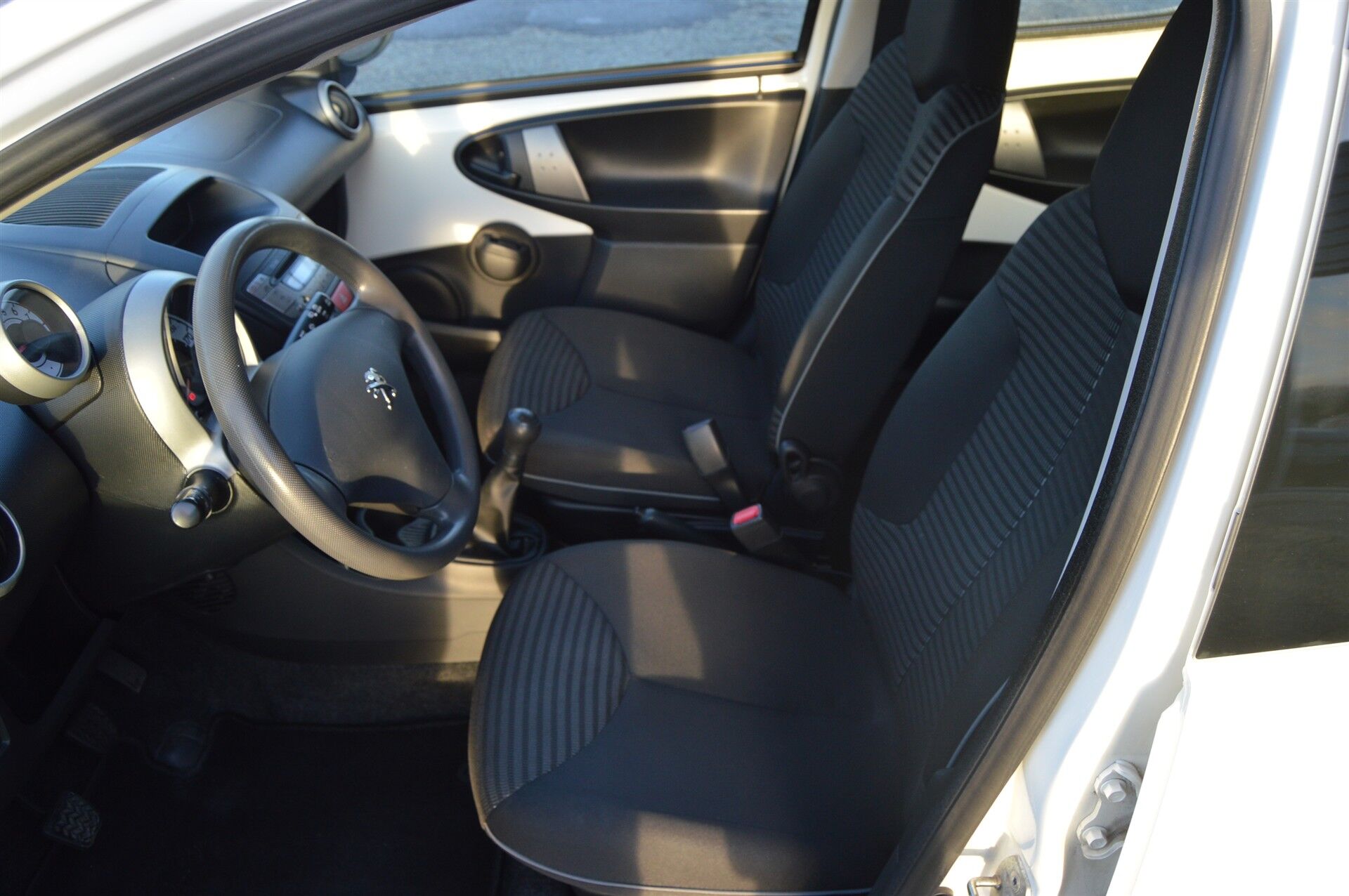 Billede af Peugeot 107 1,0 Motion Air 68HK 5d