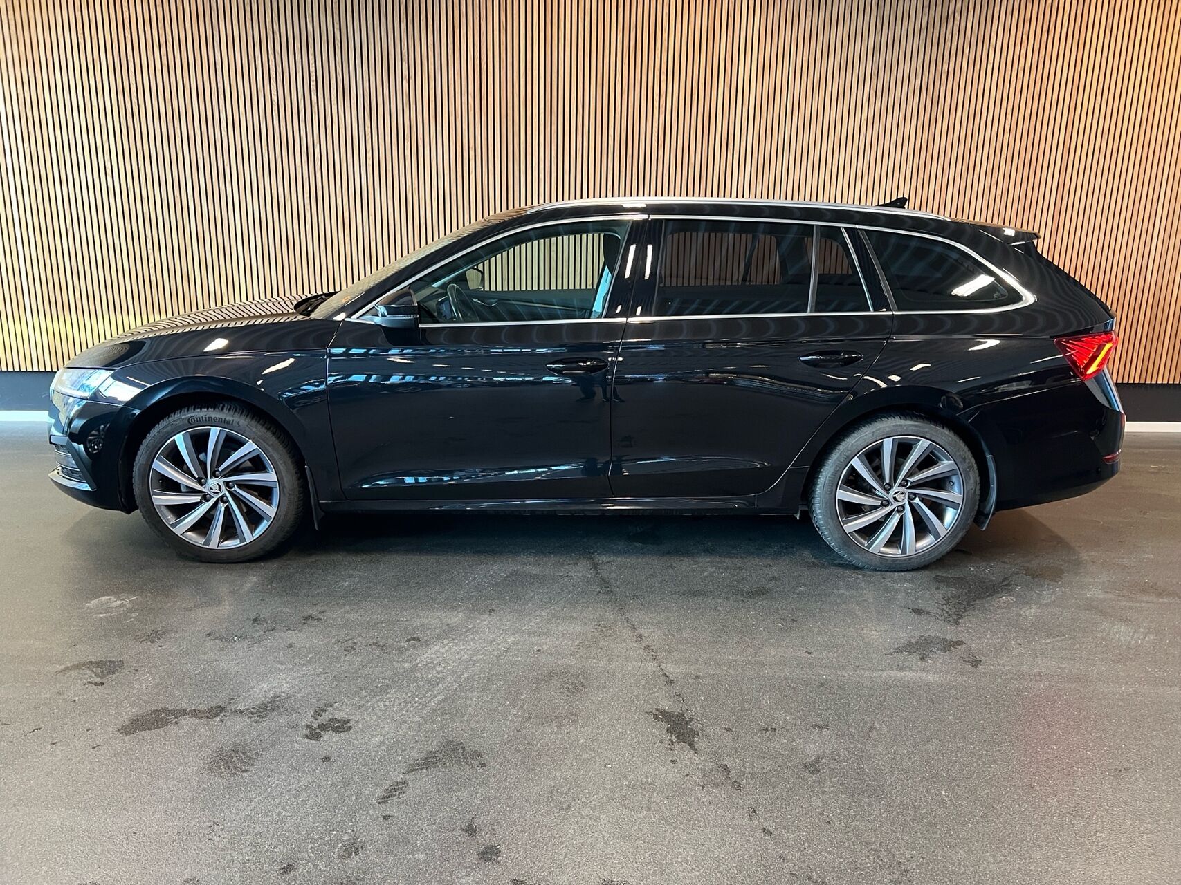 Billede af Skoda Octavia Combi 1,5 eTSI  Mild hybrid Style DSG 150HK Stc 7g Aut.