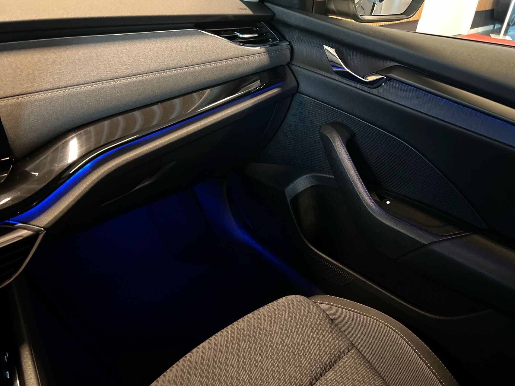 Billede af Skoda Octavia Combi 1,5 eTSI  Mild hybrid Style DSG 150HK Stc 7g Aut.