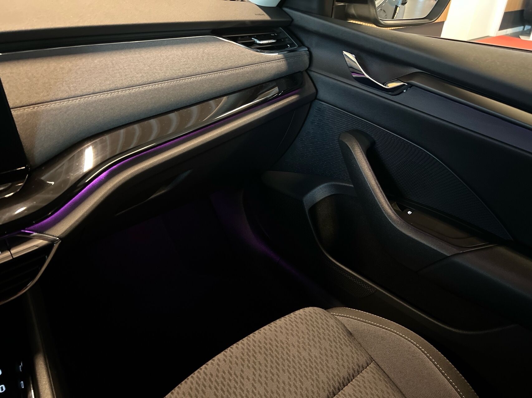 Billede af Skoda Octavia Combi 1,5 eTSI  Mild hybrid Style DSG 150HK Stc 7g Aut.