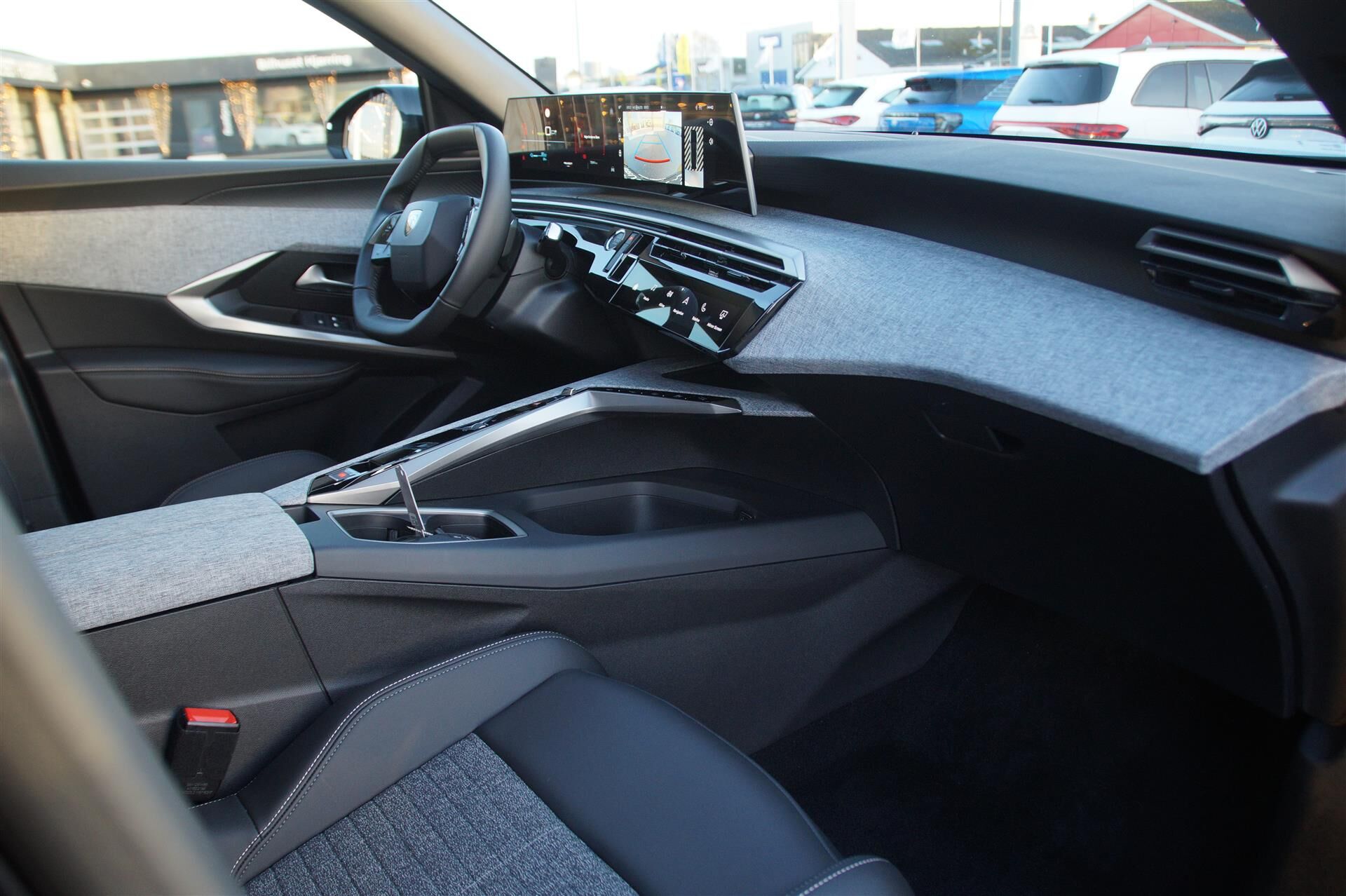 Billede af Peugeot e-5008 EL Allure 210HK 5d Aut.