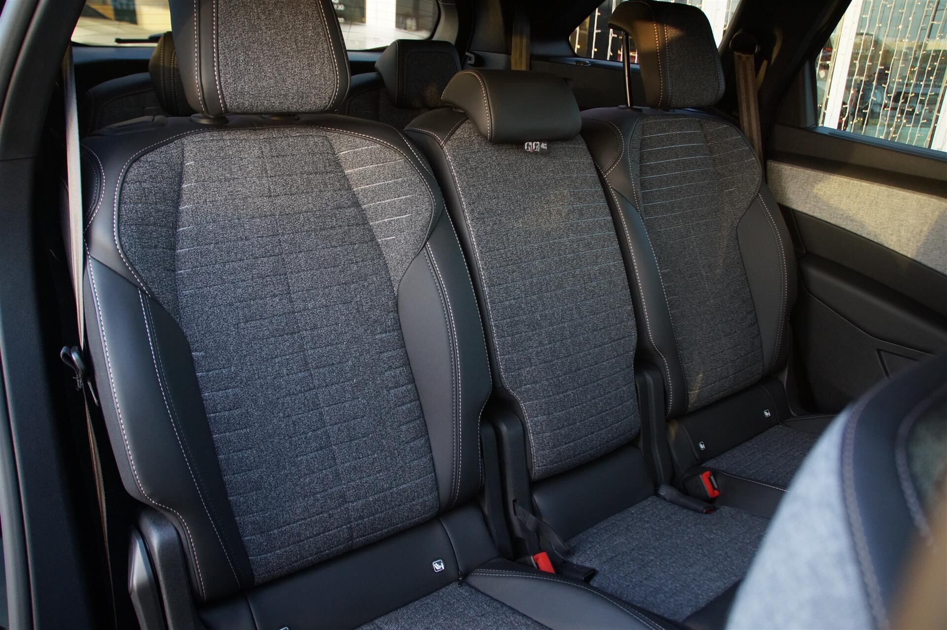 Billede af Peugeot e-5008 EL Allure 210HK 5d Aut.