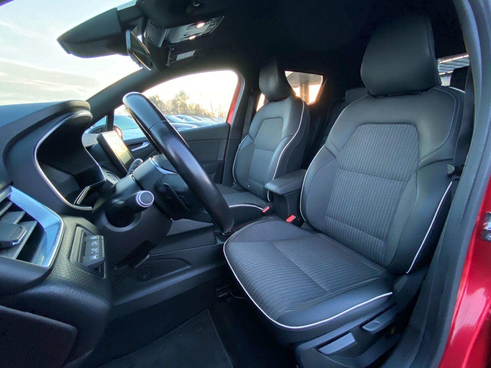 Billede af Renault Clio 1,3 TCE Intens EDC 130HK 5d 7g Aut.