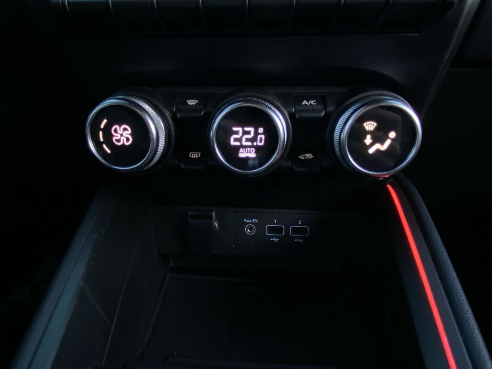 Billede af Renault Clio 1,3 TCE Intens EDC 130HK 5d 7g Aut.