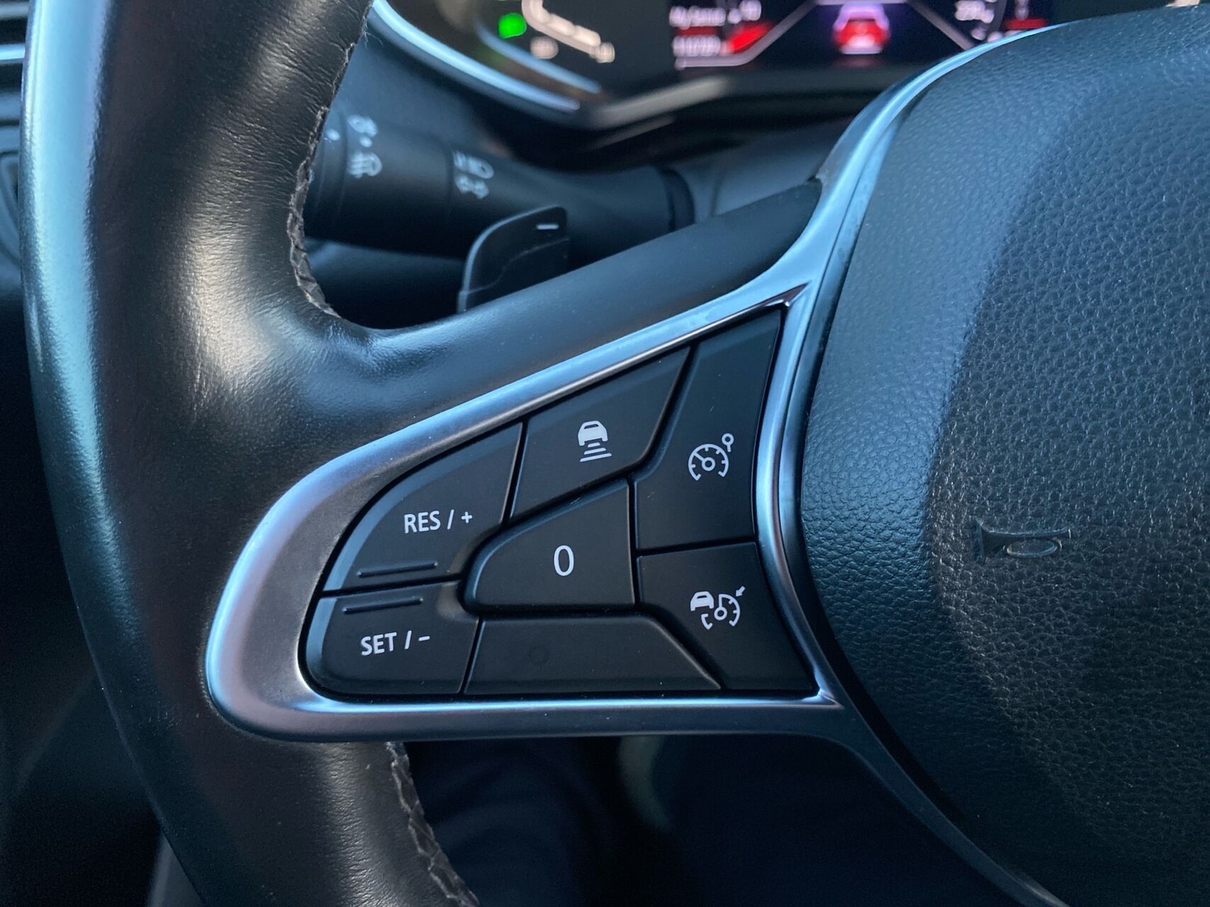 Billede af Renault Clio 1,3 TCE Intens EDC 130HK 5d 7g Aut.