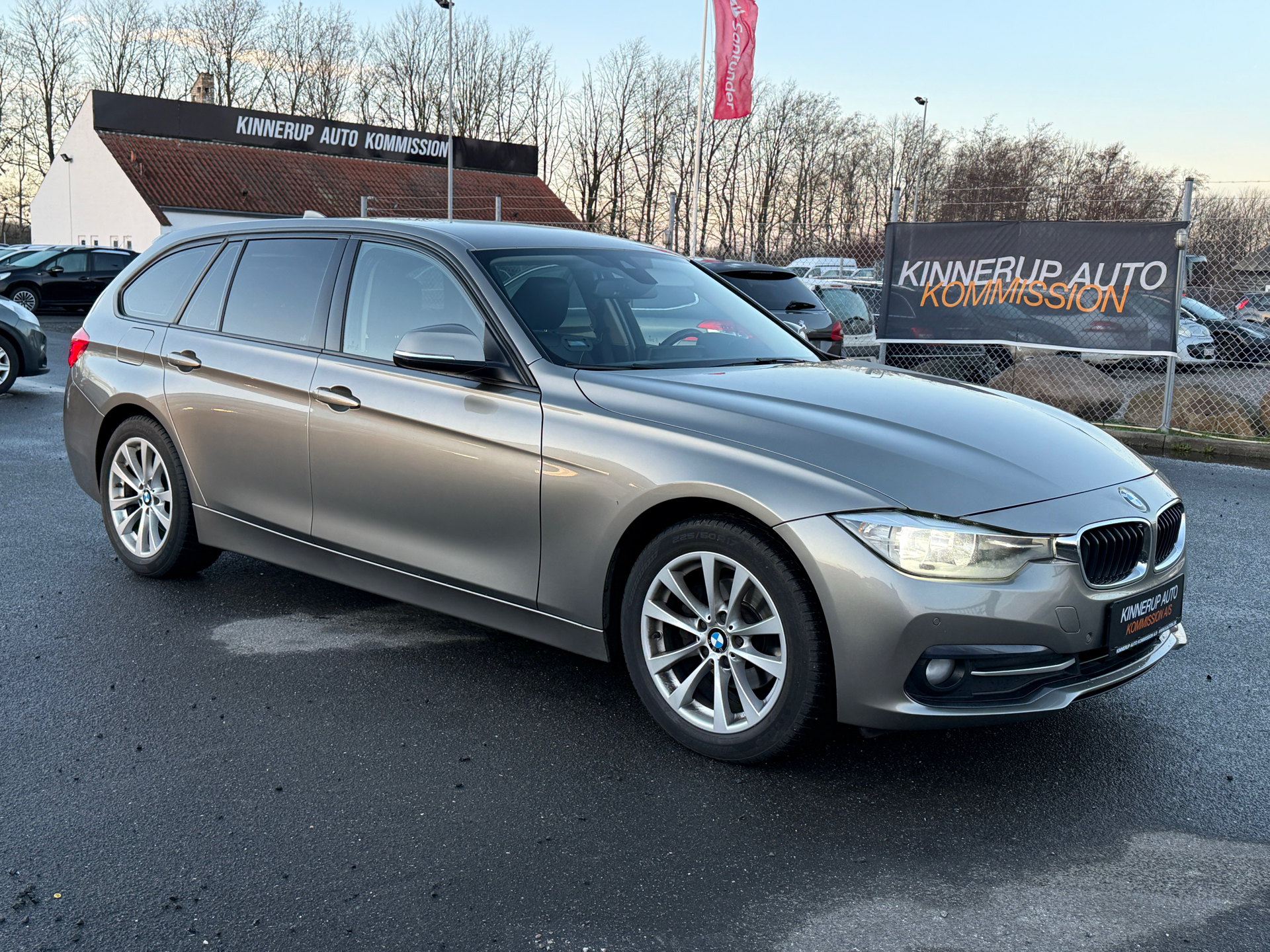 Billede af BMW 318d Touring 2,0 D Steptronic 150HK Stc 8g Aut.