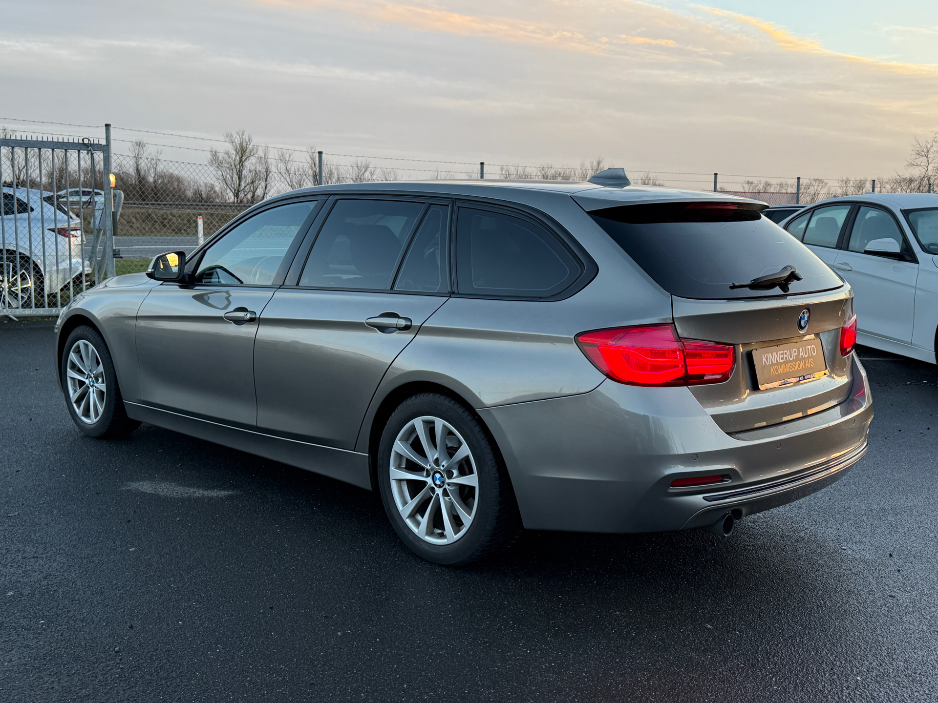 Billede af BMW 318d Touring 2,0 D Steptronic 150HK Stc 8g Aut.